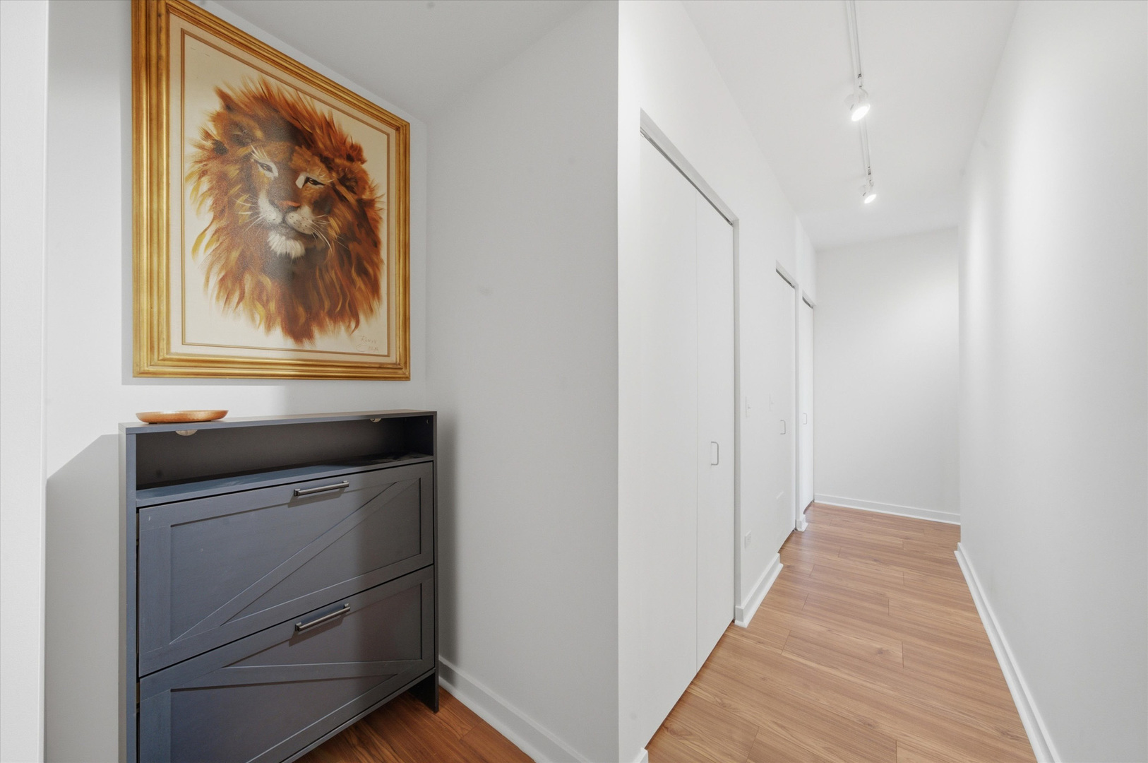 330 W Grand Avenue Unit: 807