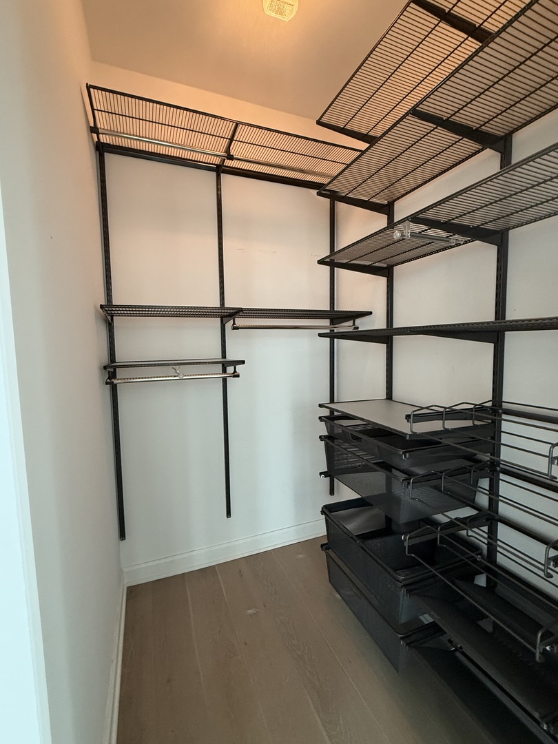 1201 S Prairie Avenue Unit: 1706