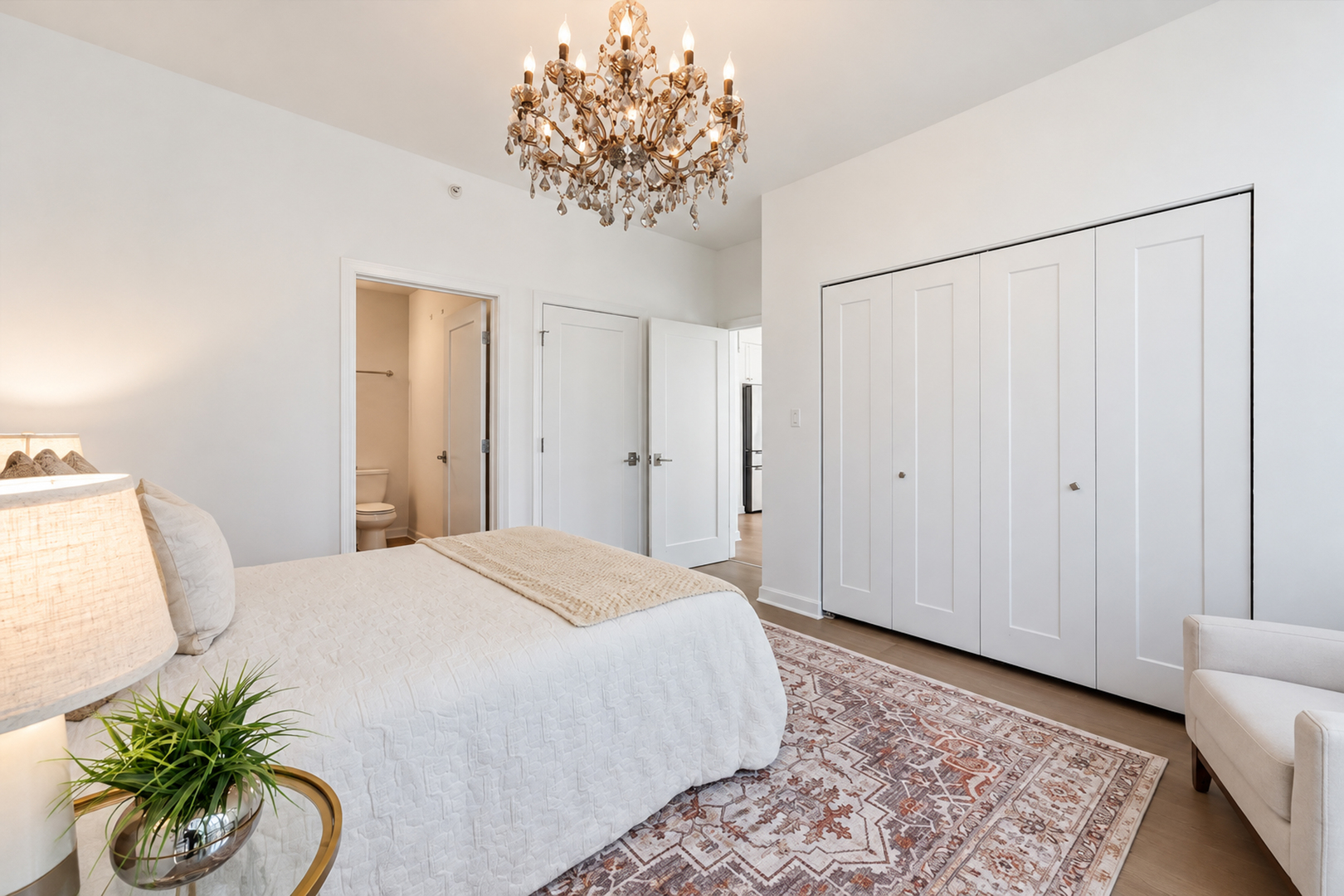 1201 S Prairie Avenue Unit: 1706