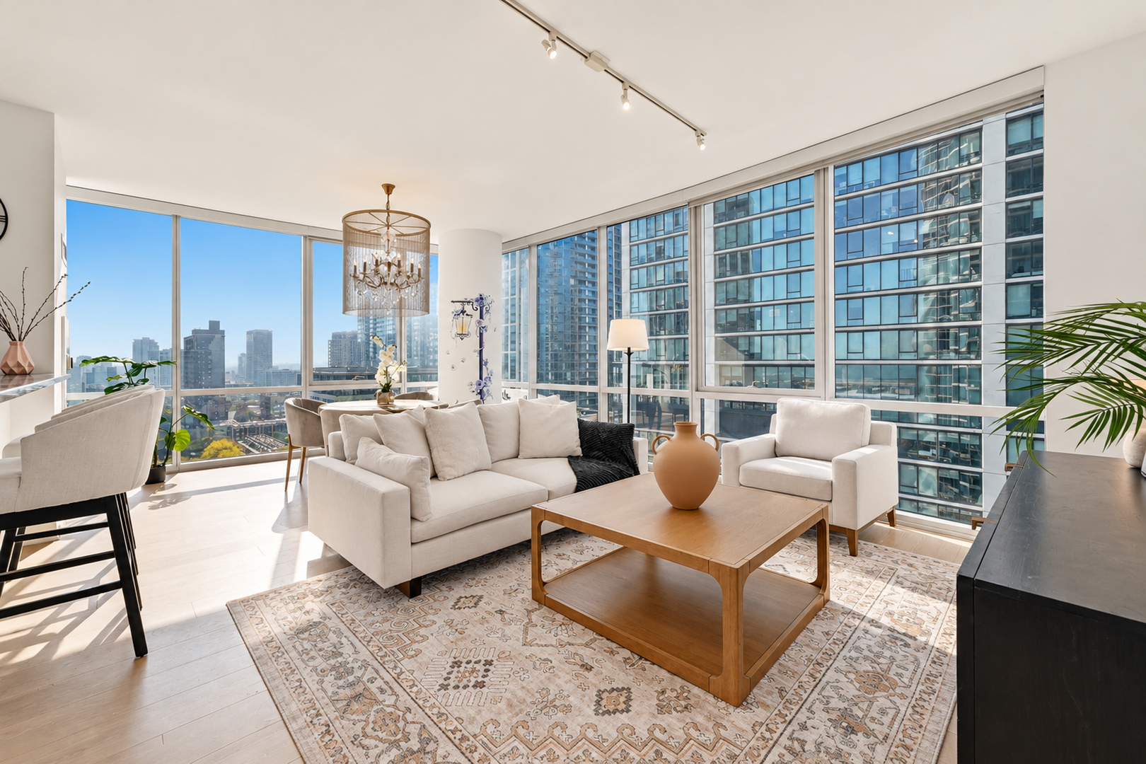 1201 S Prairie Avenue Unit: 1706