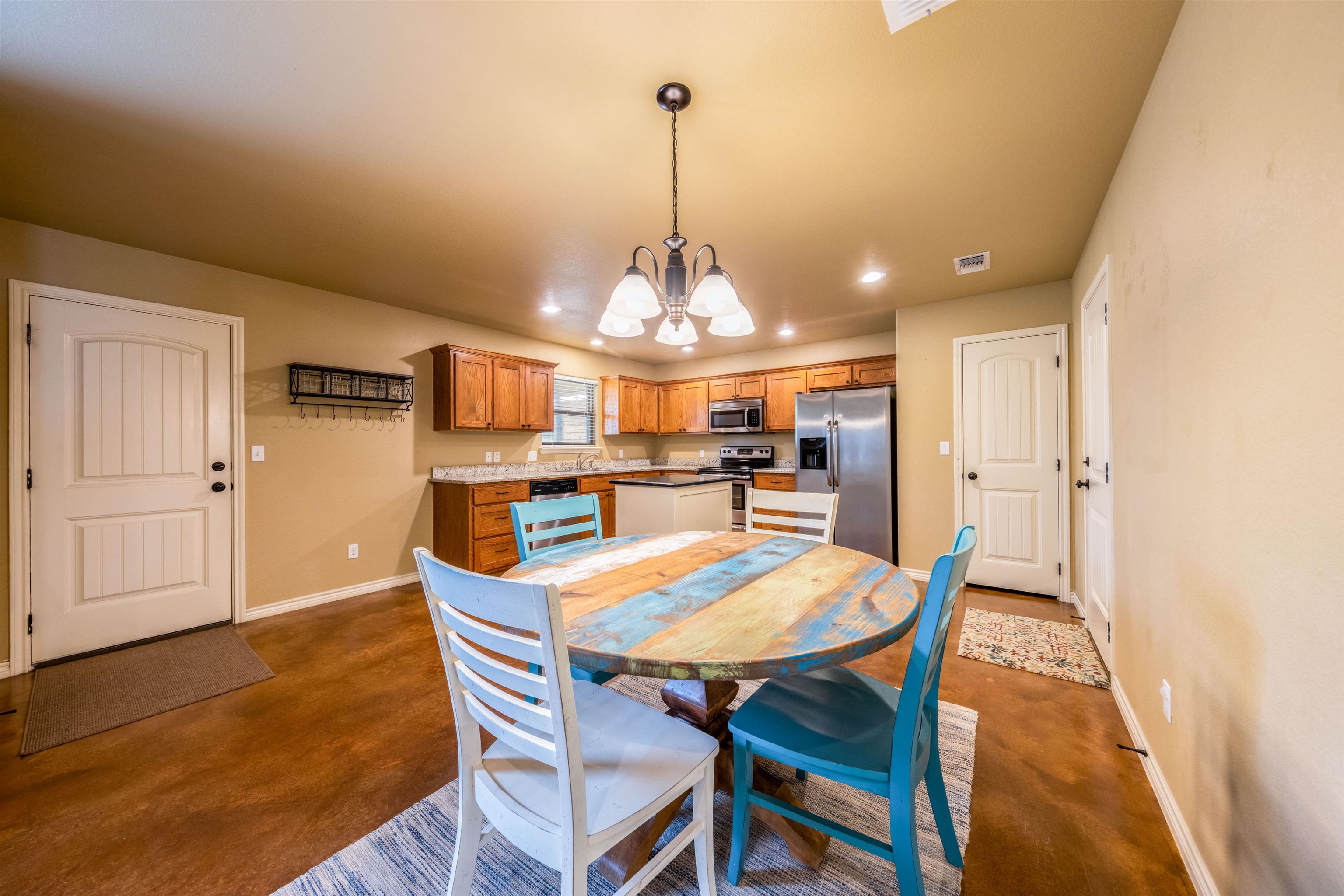 1205 E Marble Street