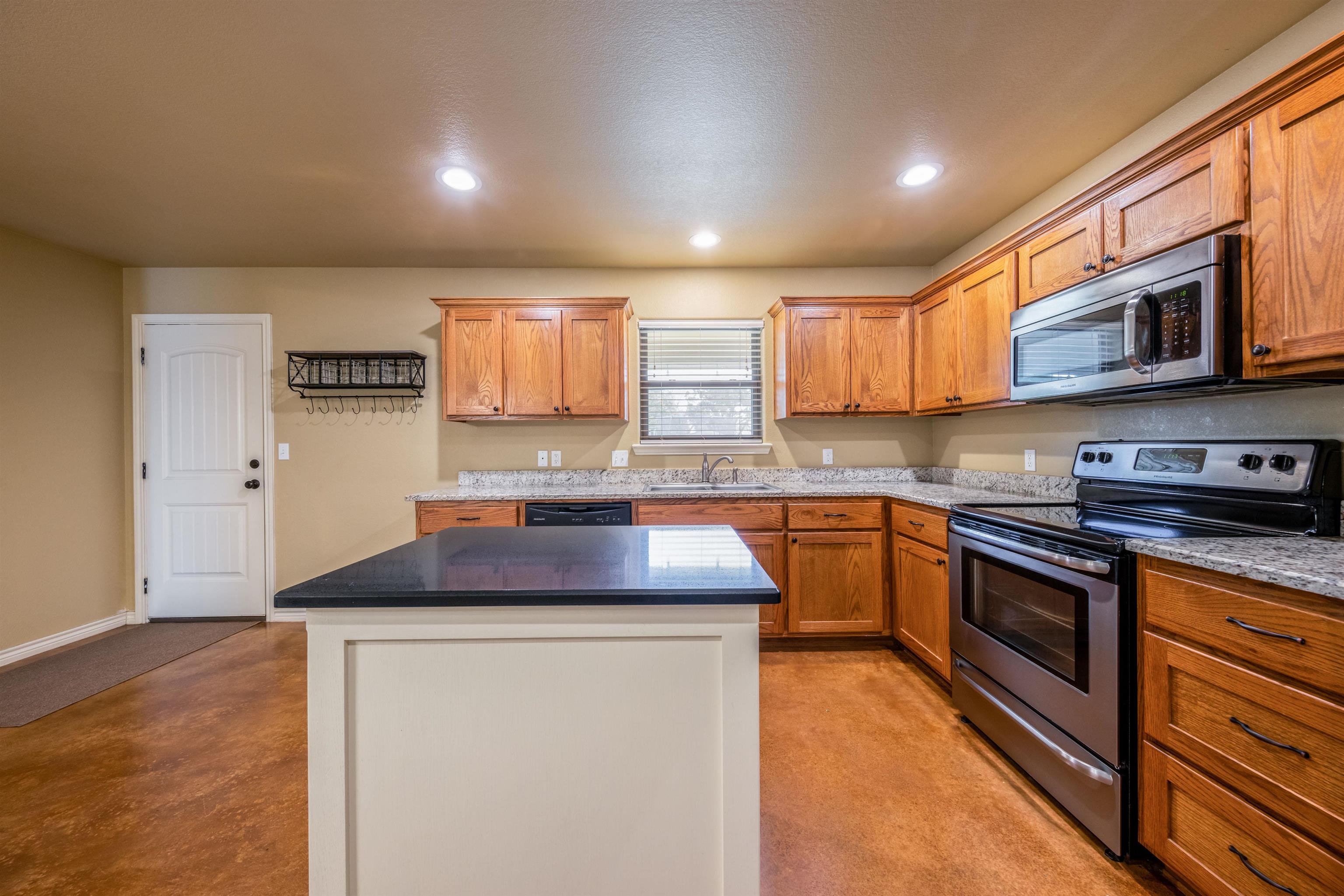 1205 E Marble Street