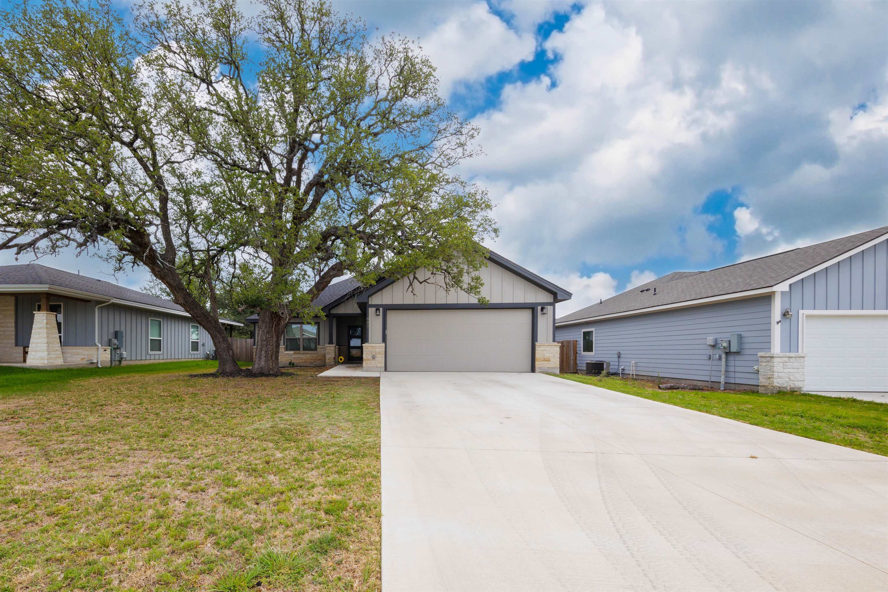 489 Dove Trail