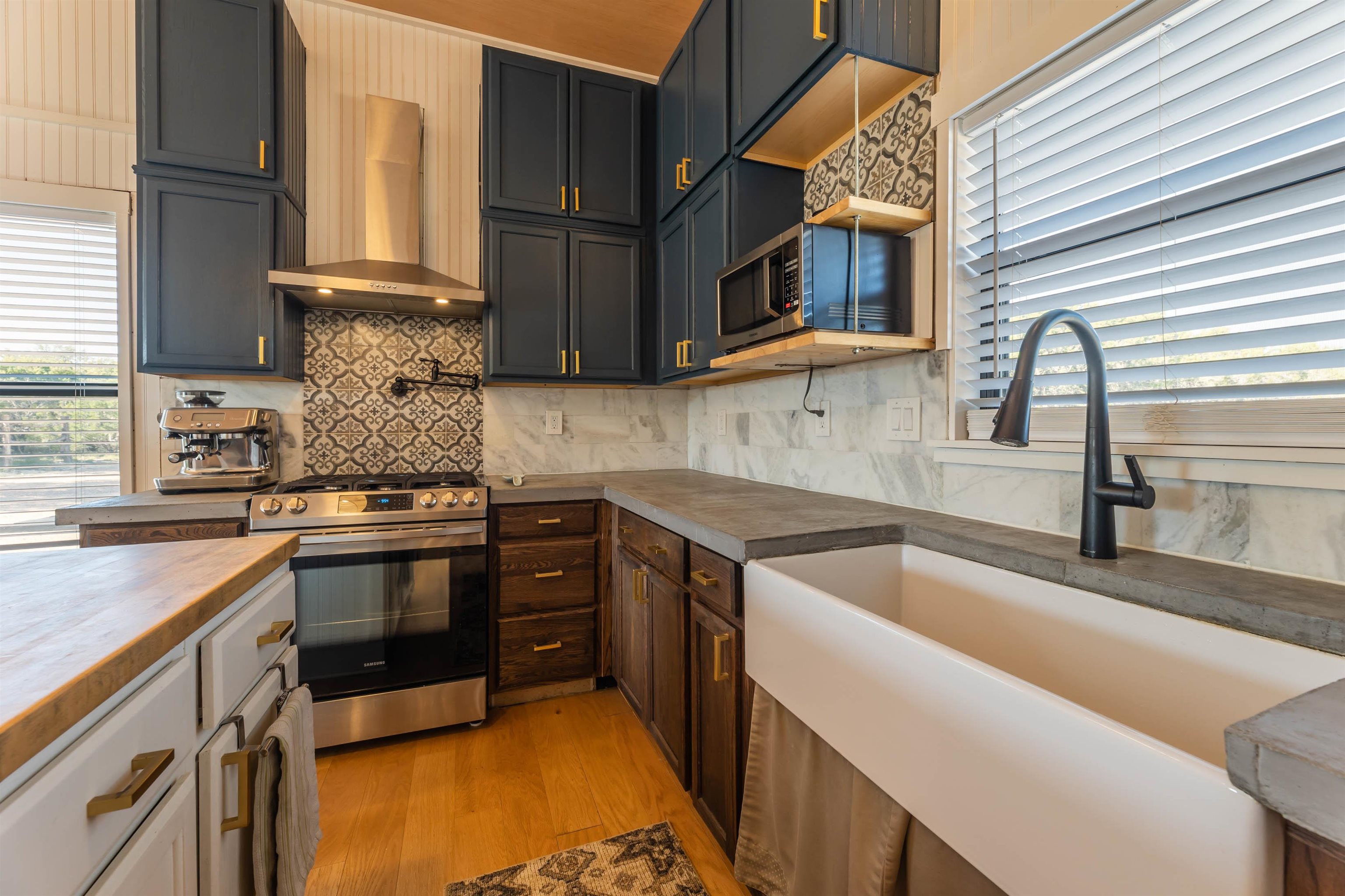 2075 Carpenter Loop