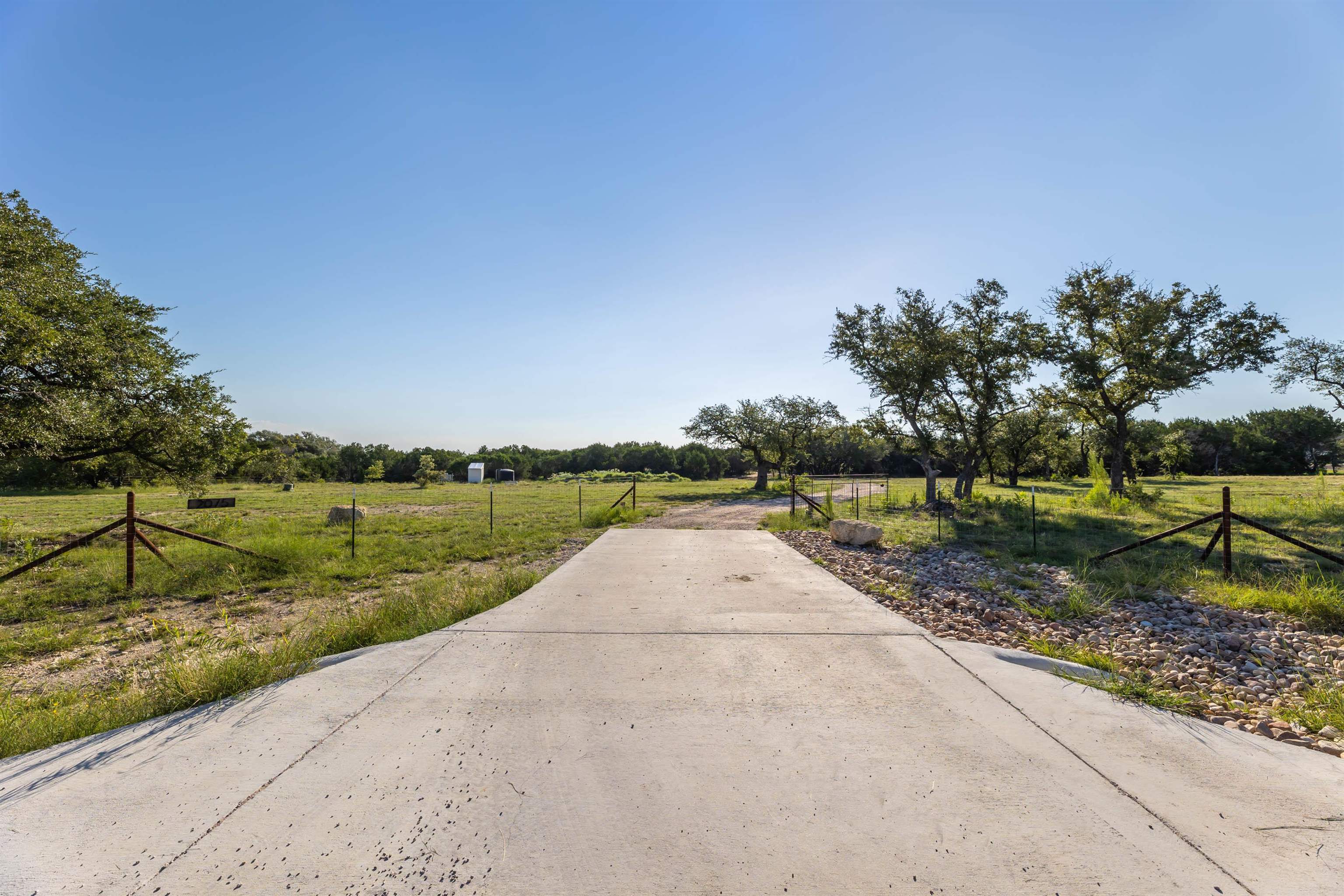 2075 Carpenter Loop
