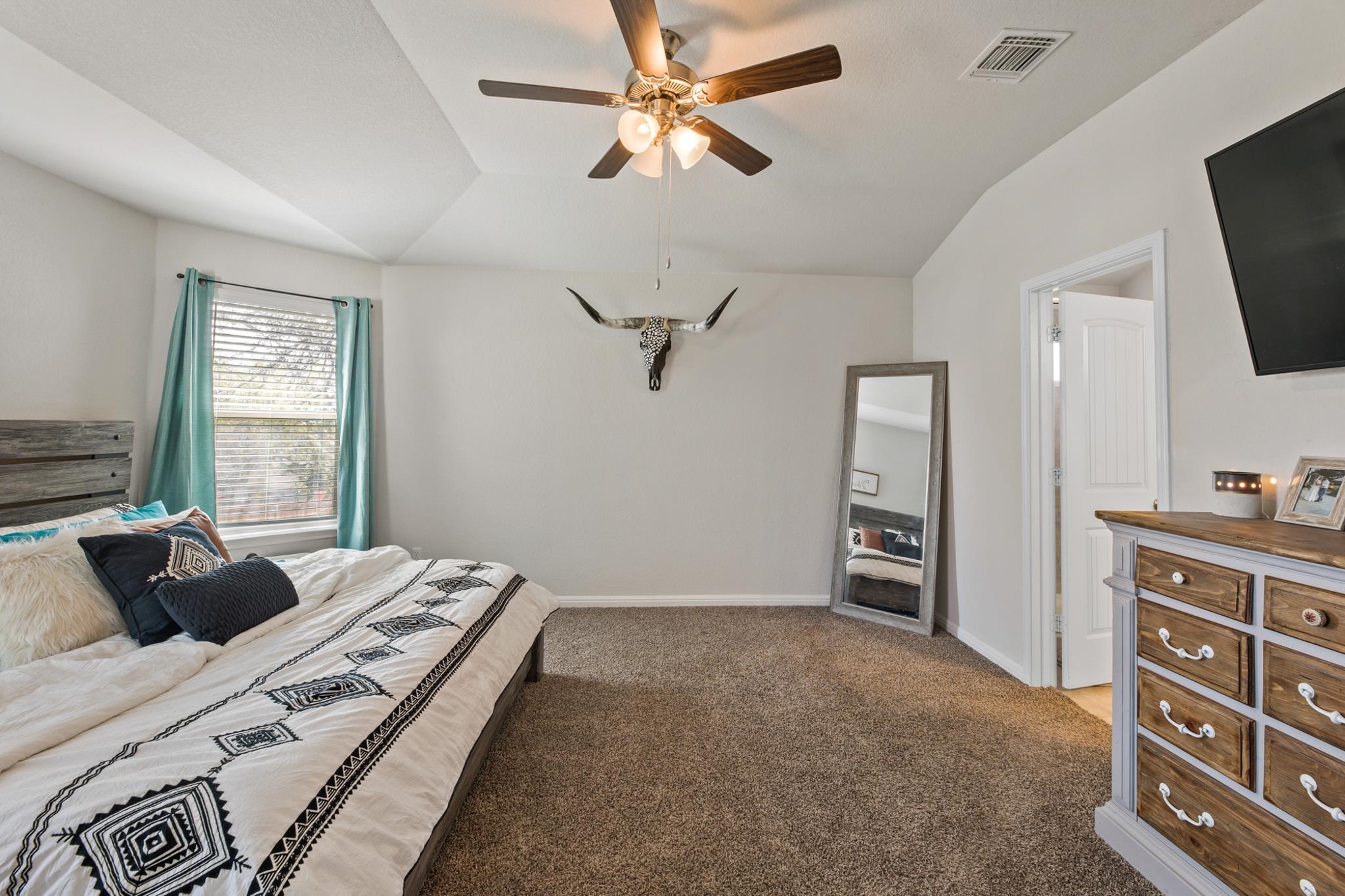 240 Peppermill Loop