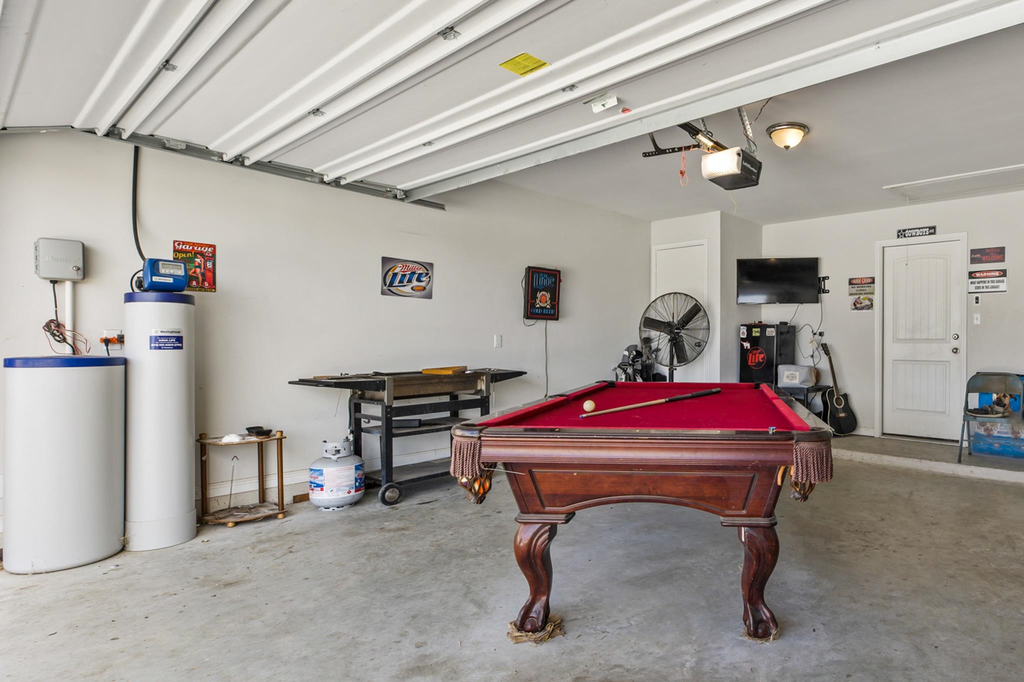 240 Peppermill Loop