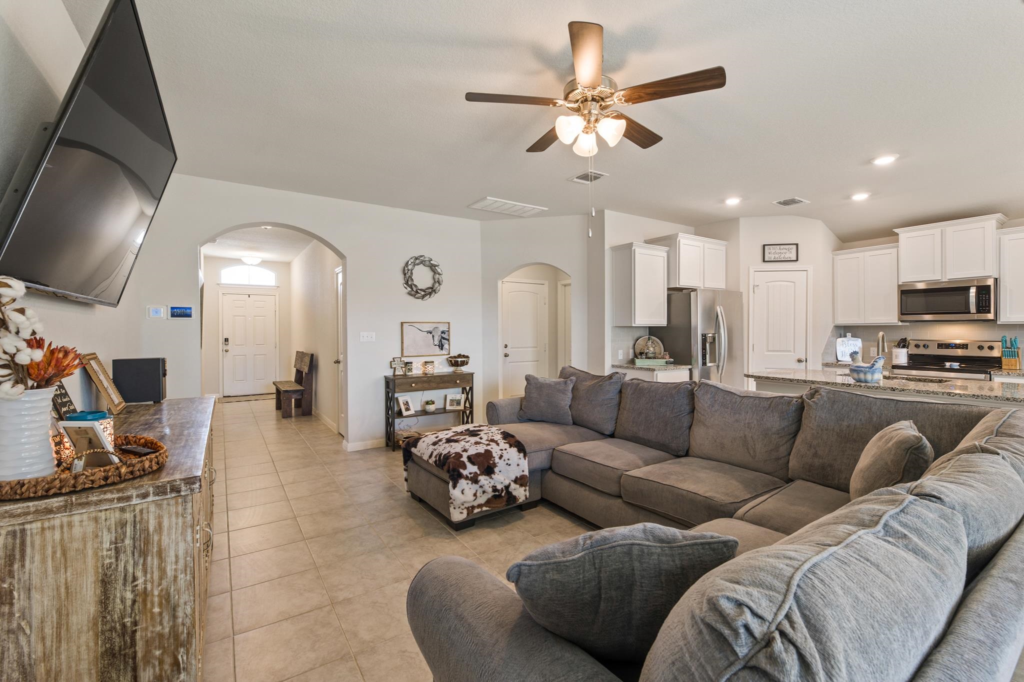 240 Peppermill Loop
