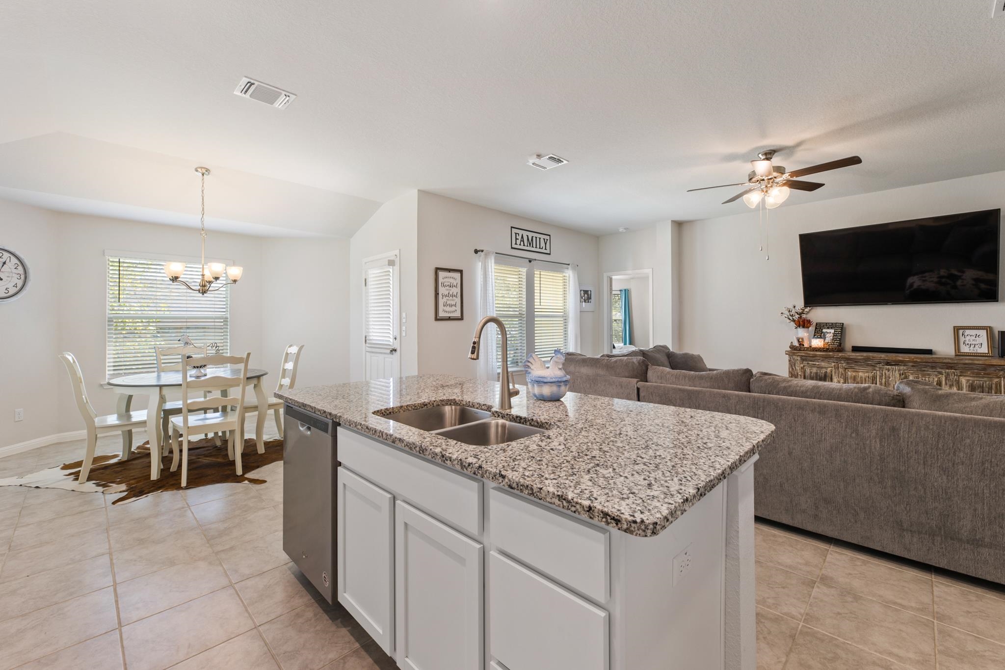 240 Peppermill Loop