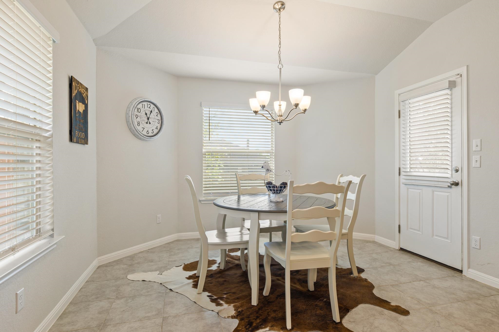 240 Peppermill Loop