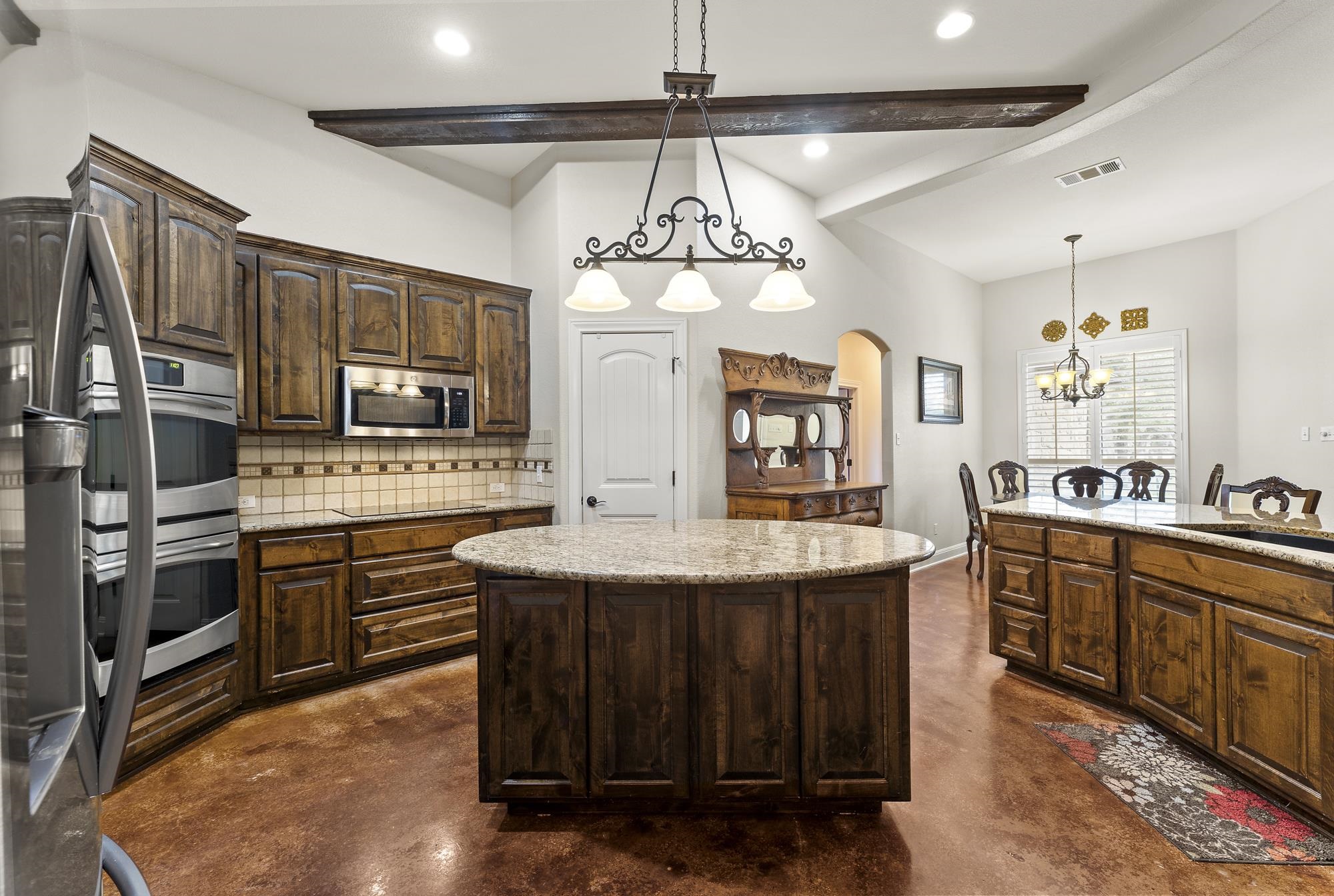 130 Circle Oak Drive