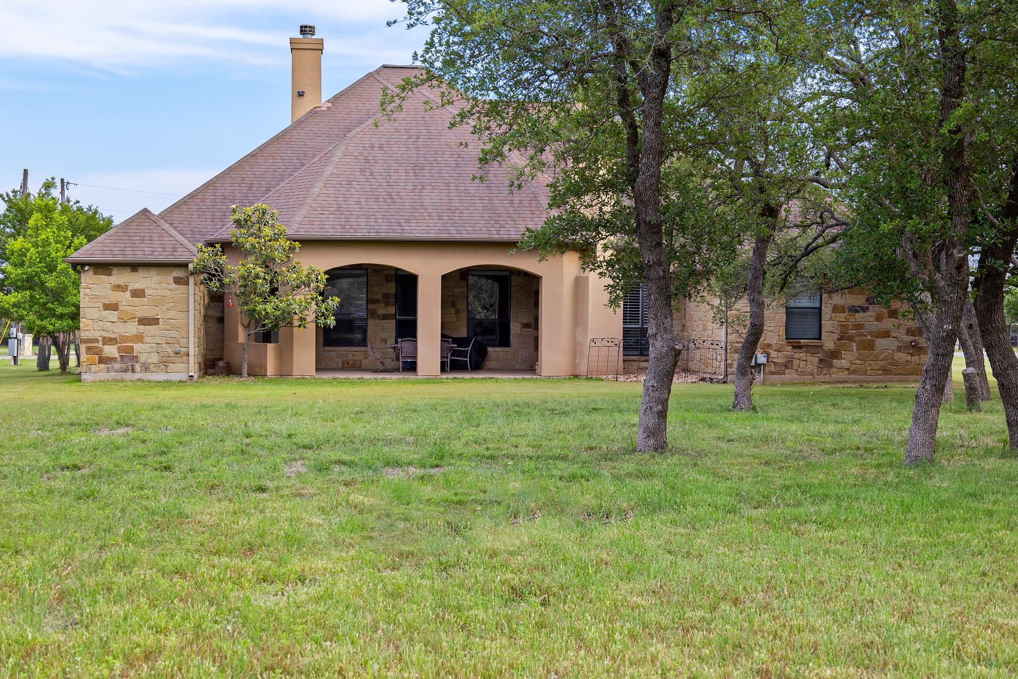 130 Circle Oak Drive