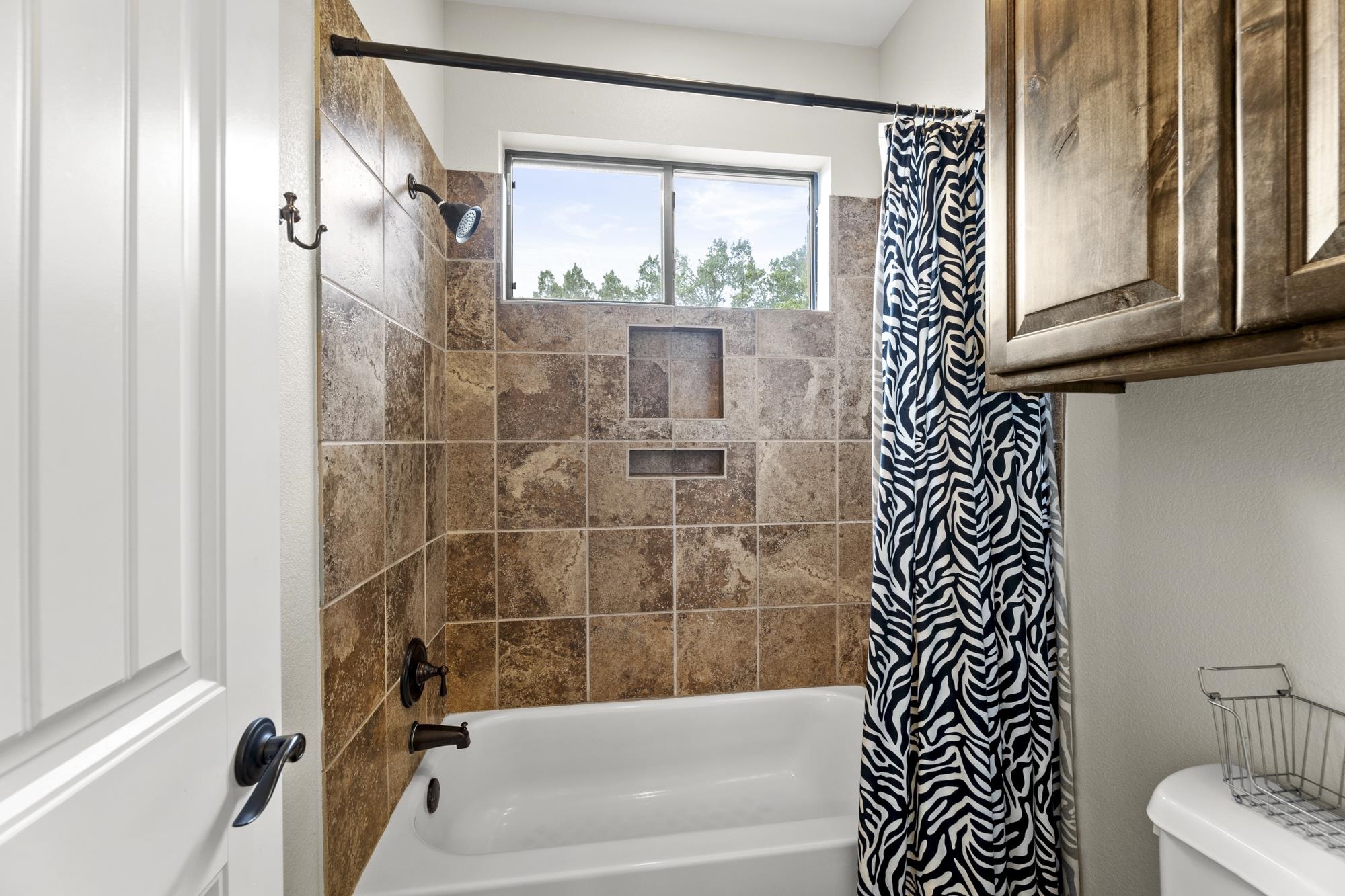 130 Circle Oak Drive