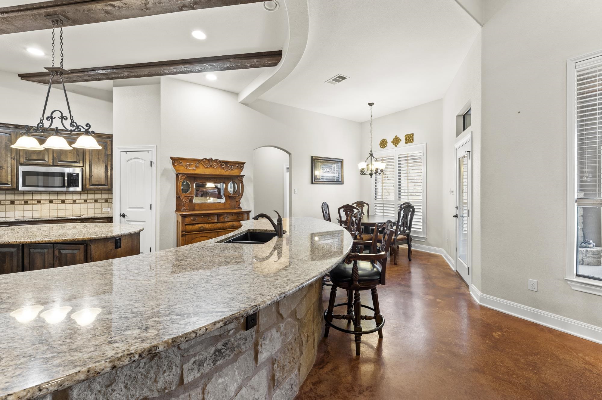 130 Circle Oak Drive
