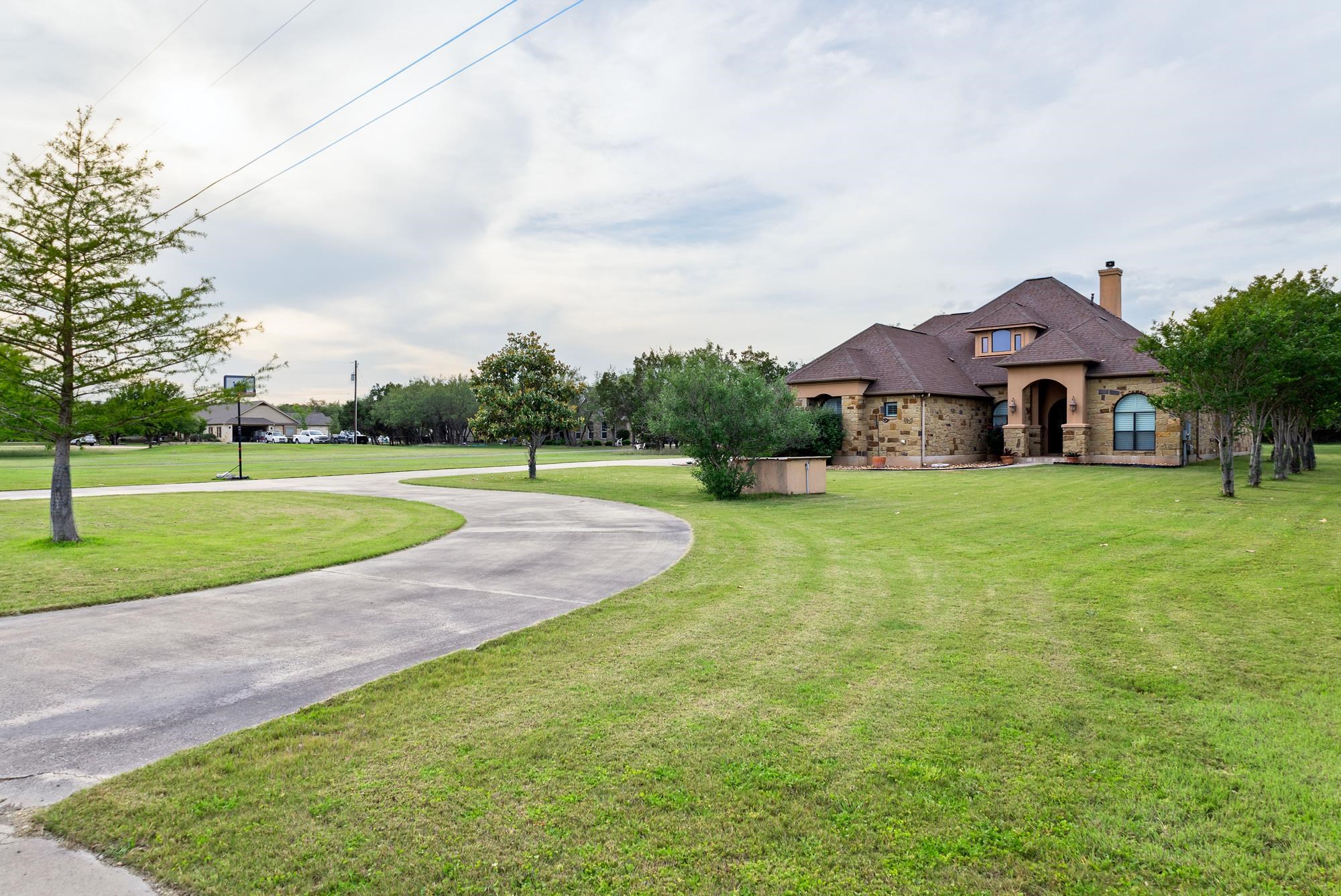130 Circle Oak Drive