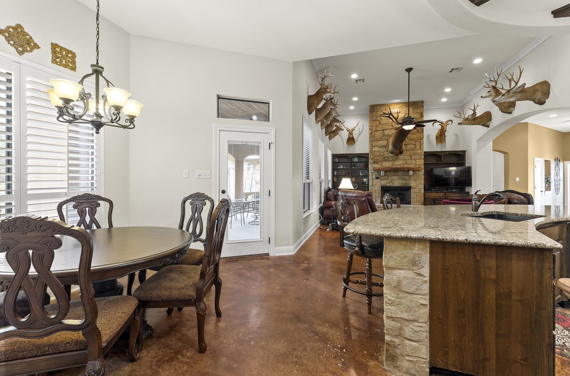 130 Circle Oak Drive