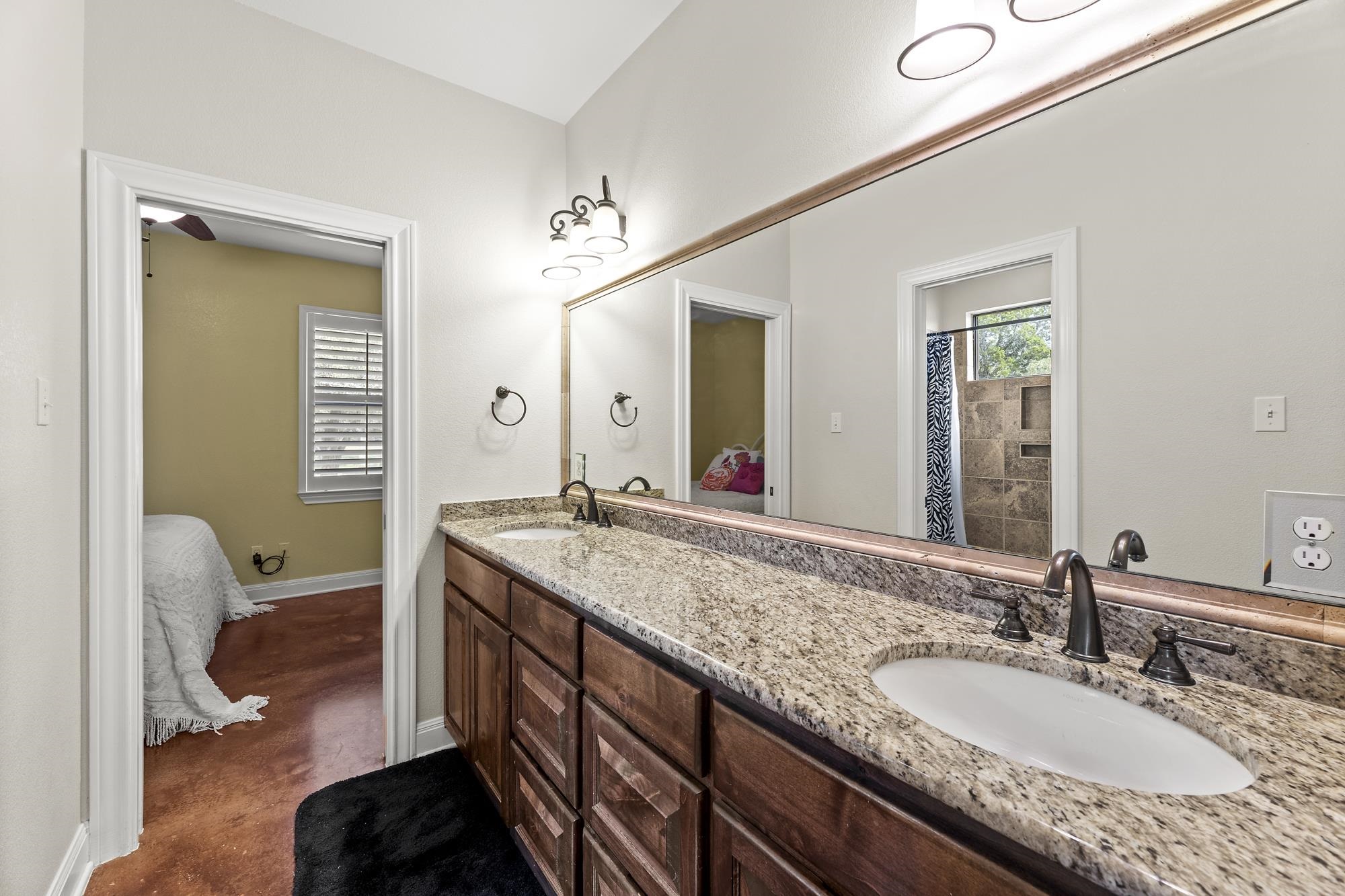 130 Circle Oak Drive