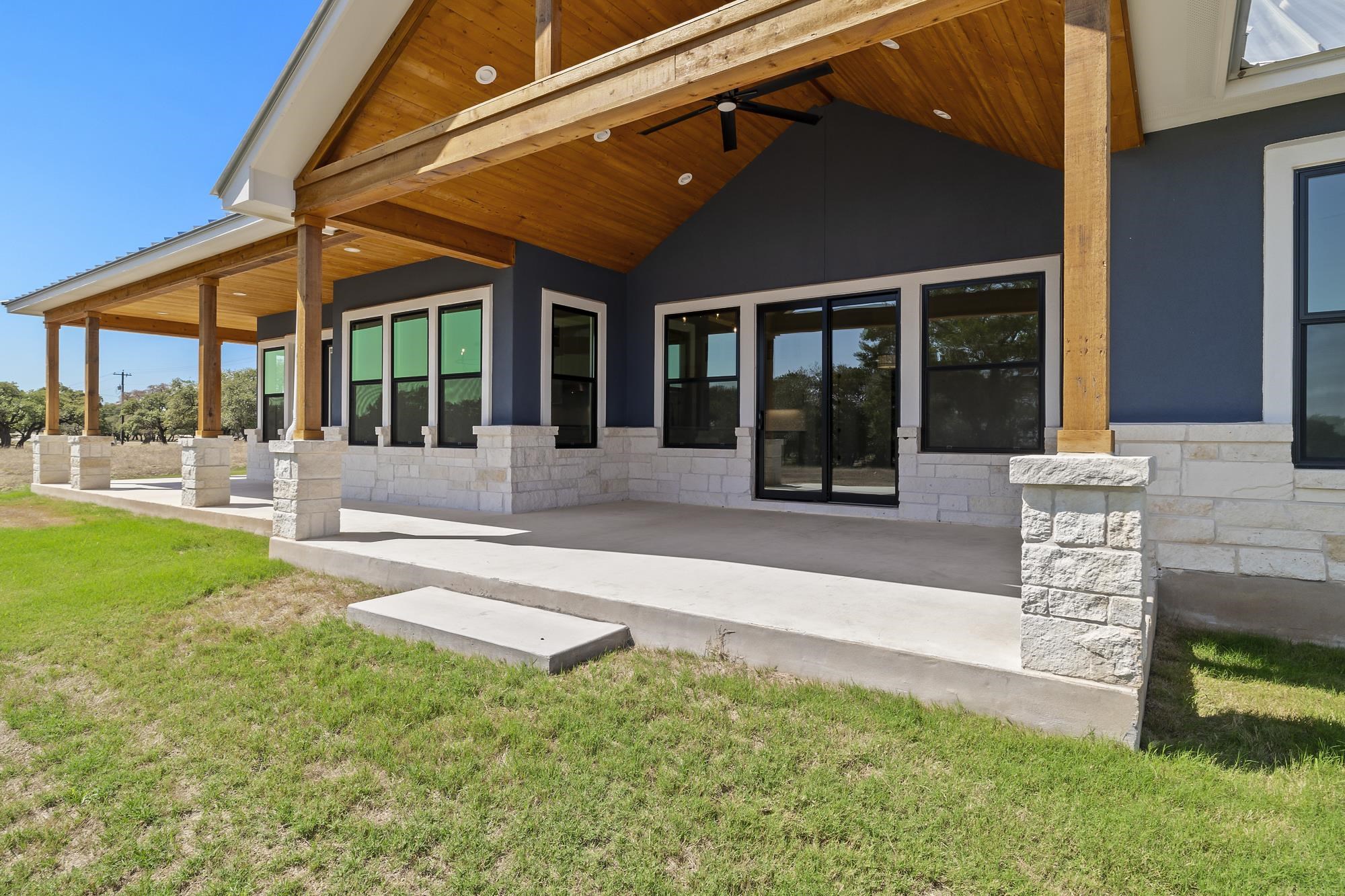 550 Oak Vista Drive