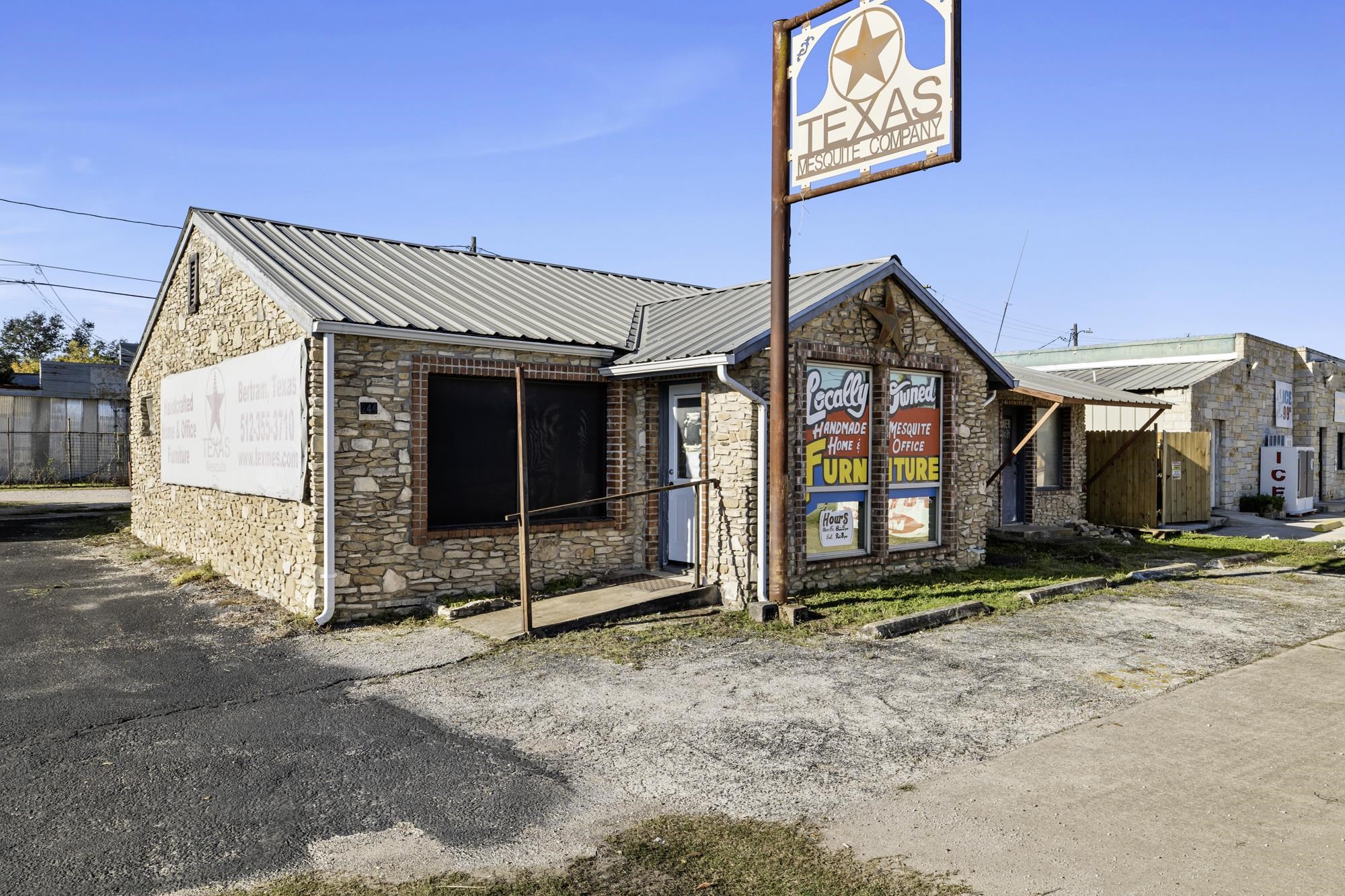 240 E State Hwy 29