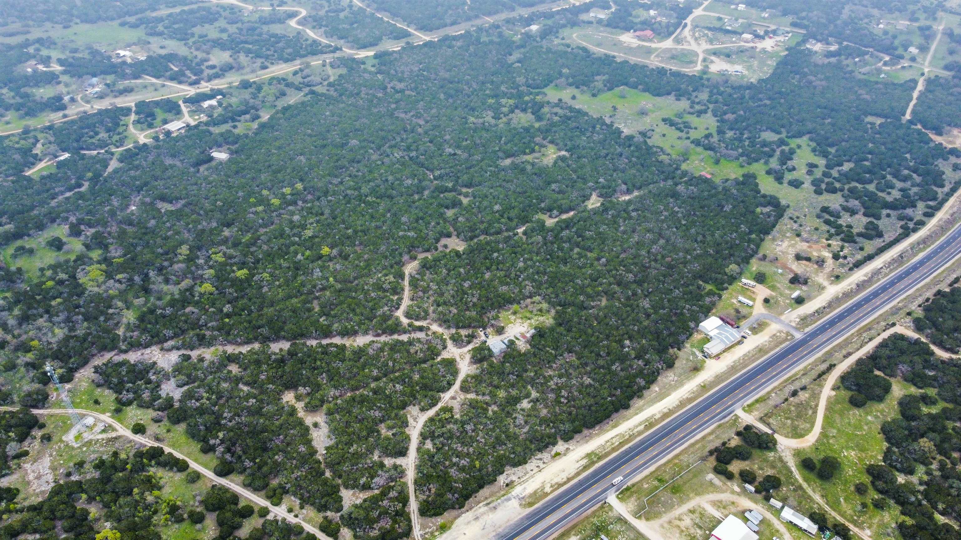 4319 N US-281 Highway