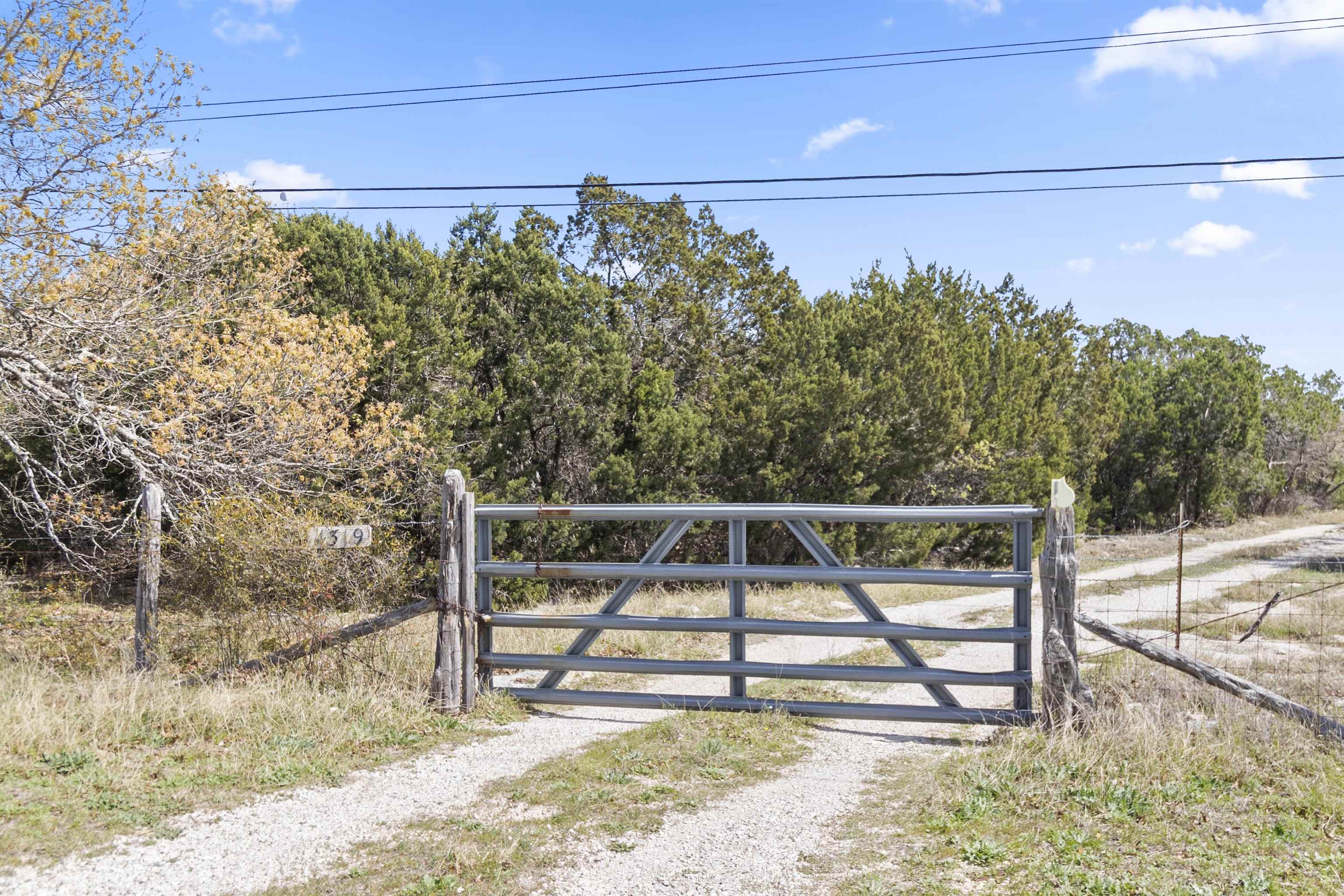 4319 N US-281 Highway