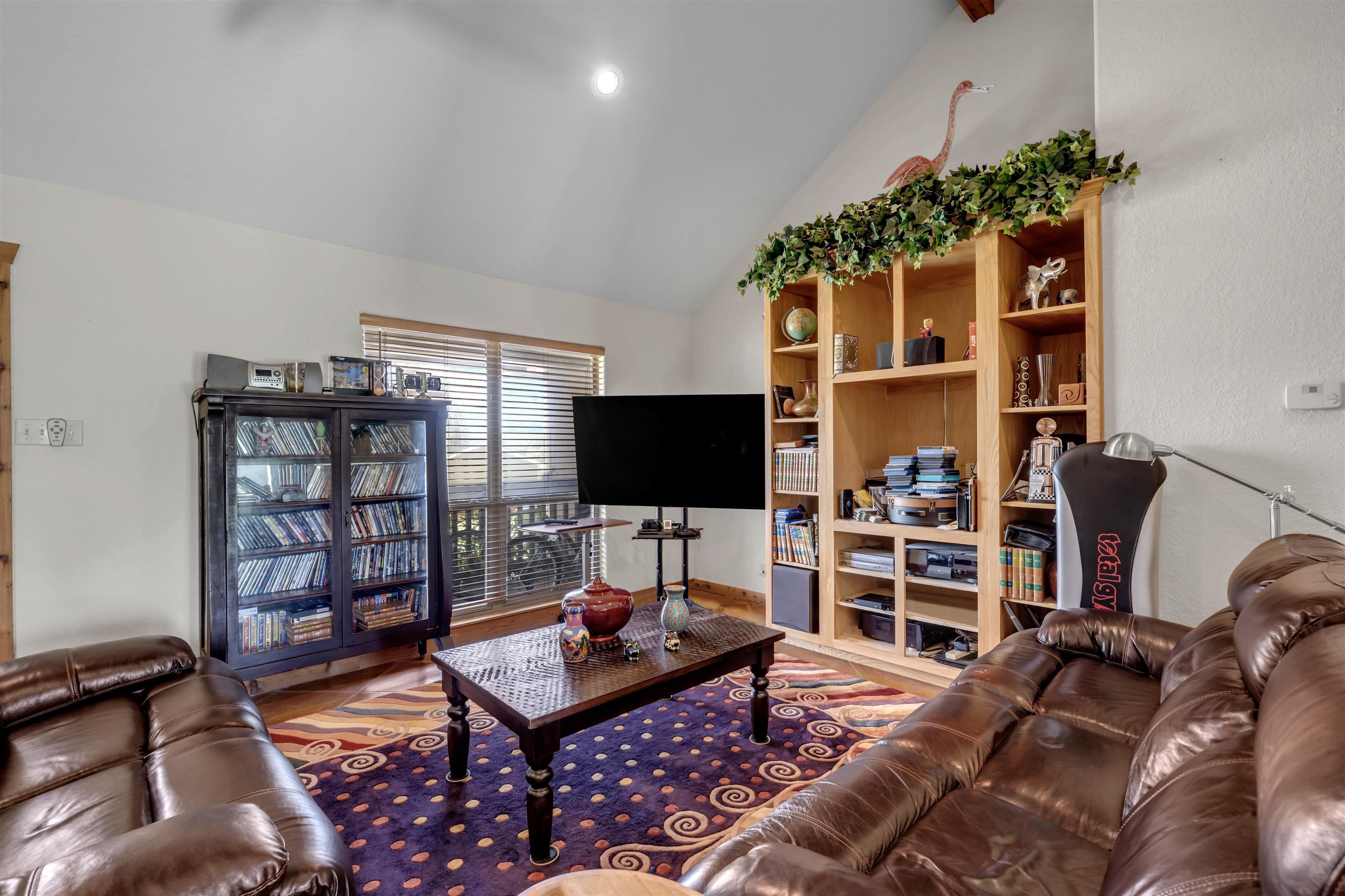 5106 Columbia Way