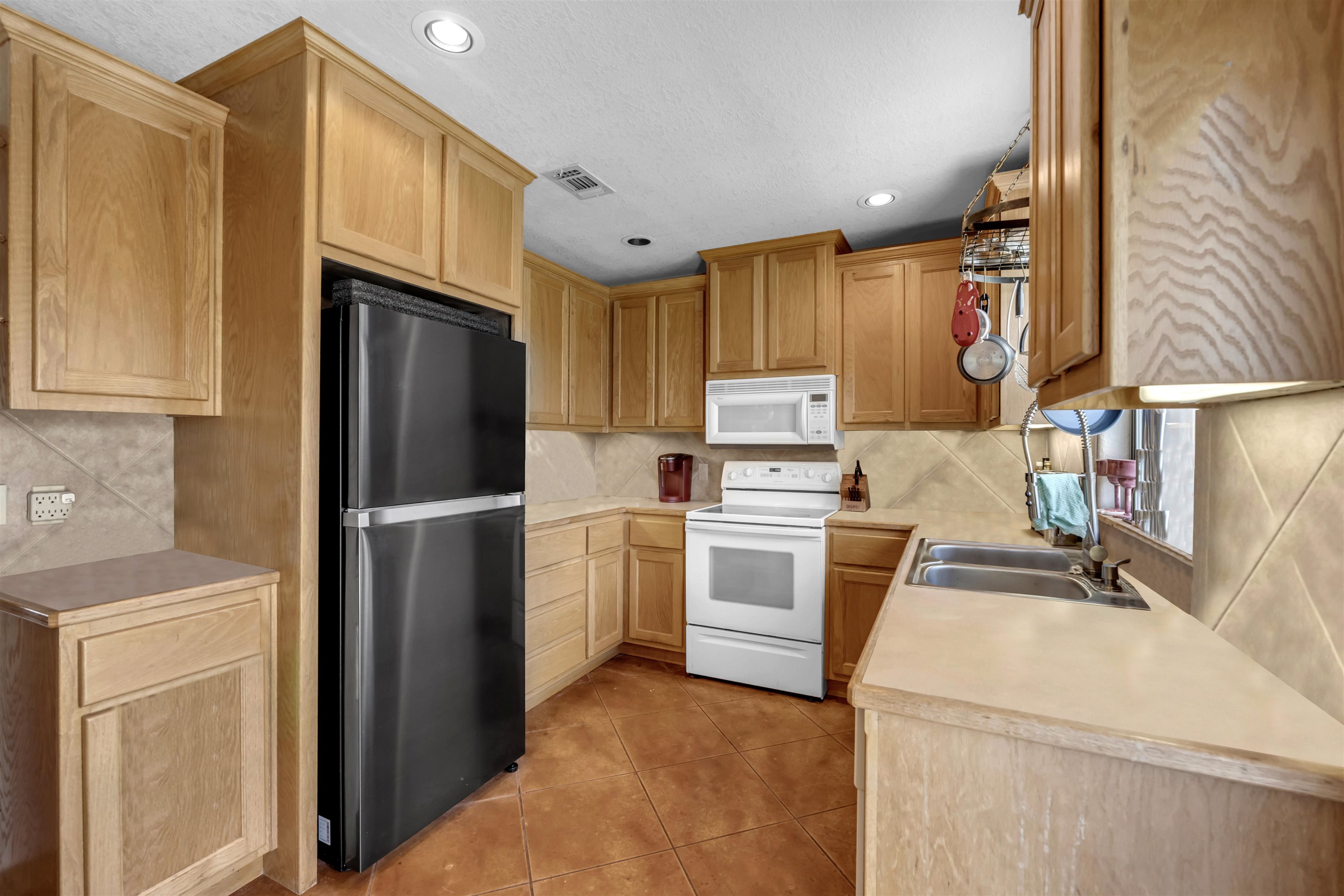 5106 Columbia Way