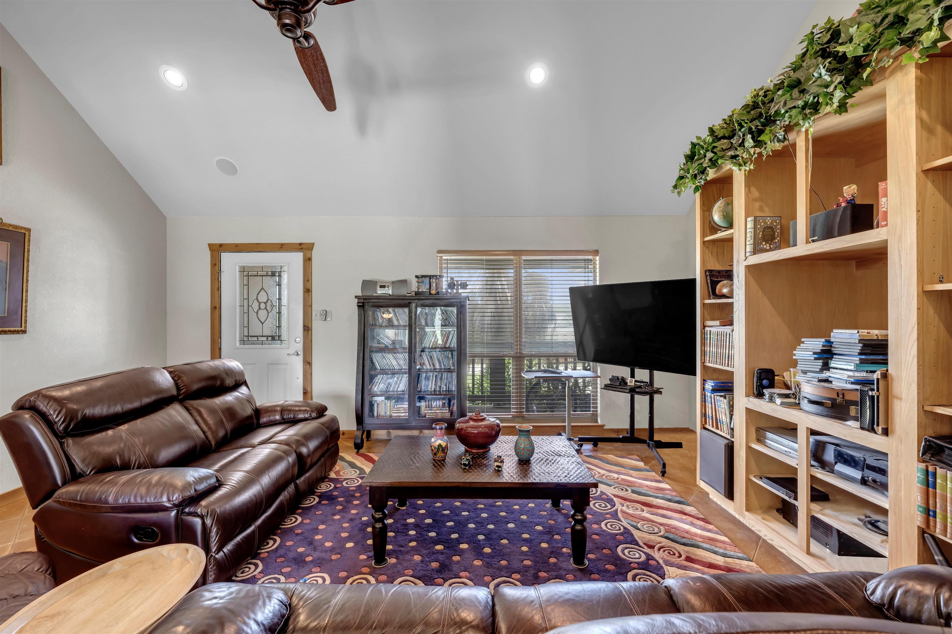 5106 Columbia Way