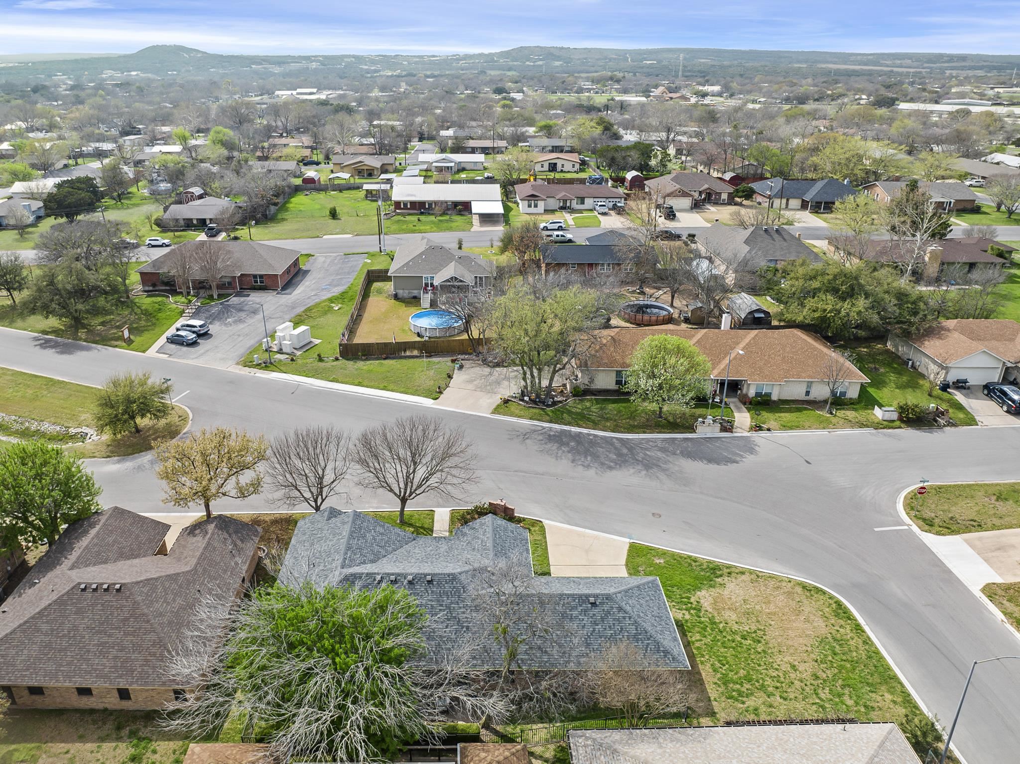 709 Applewood Drive