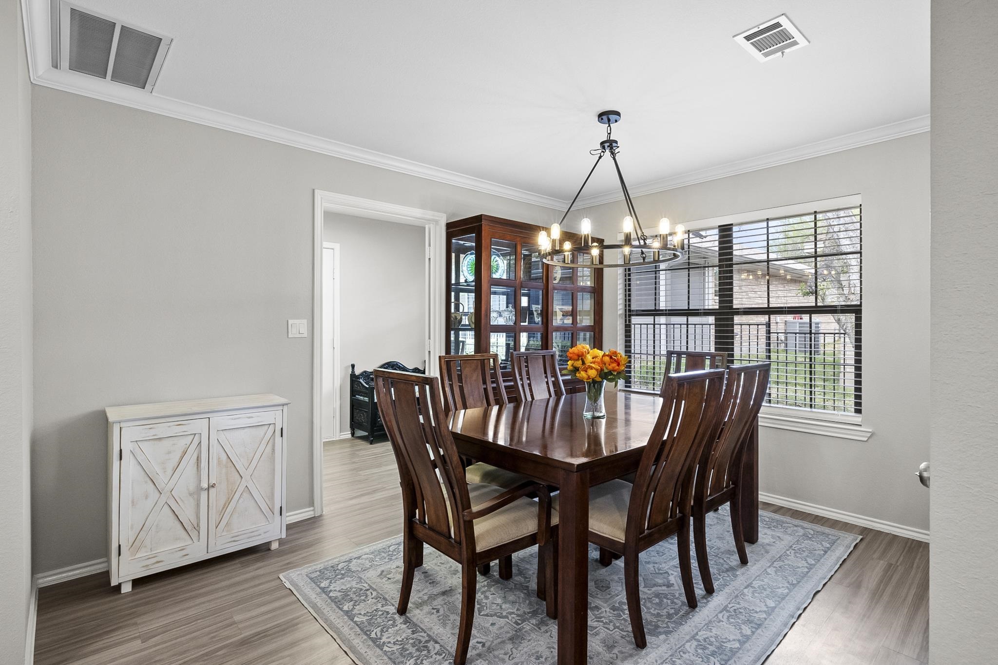 709 Applewood Drive