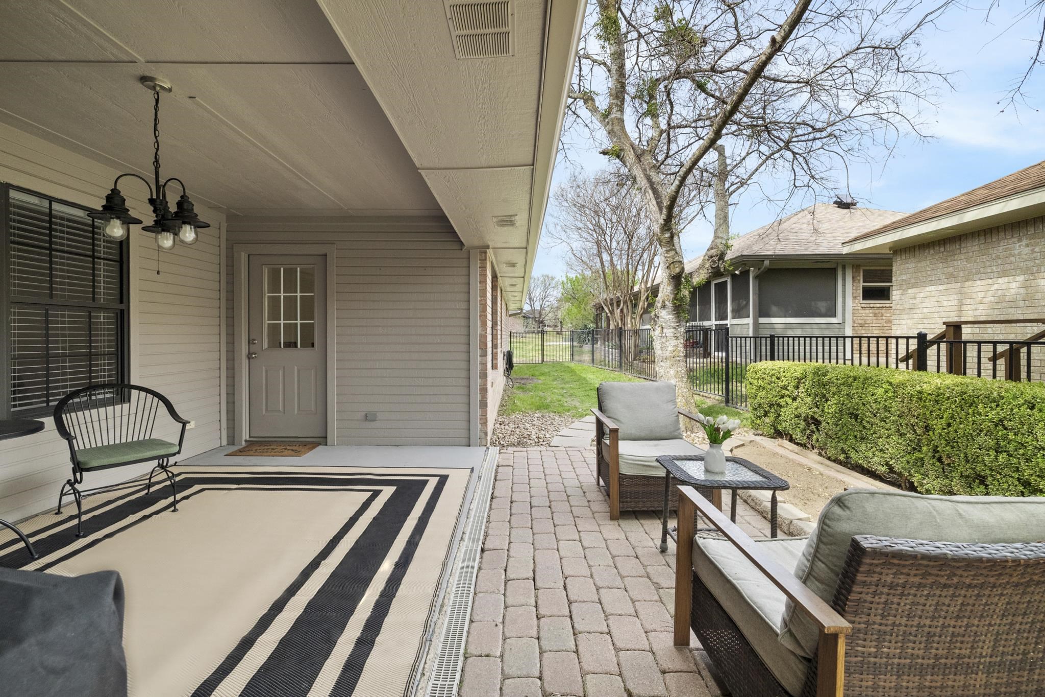 709 Applewood Drive