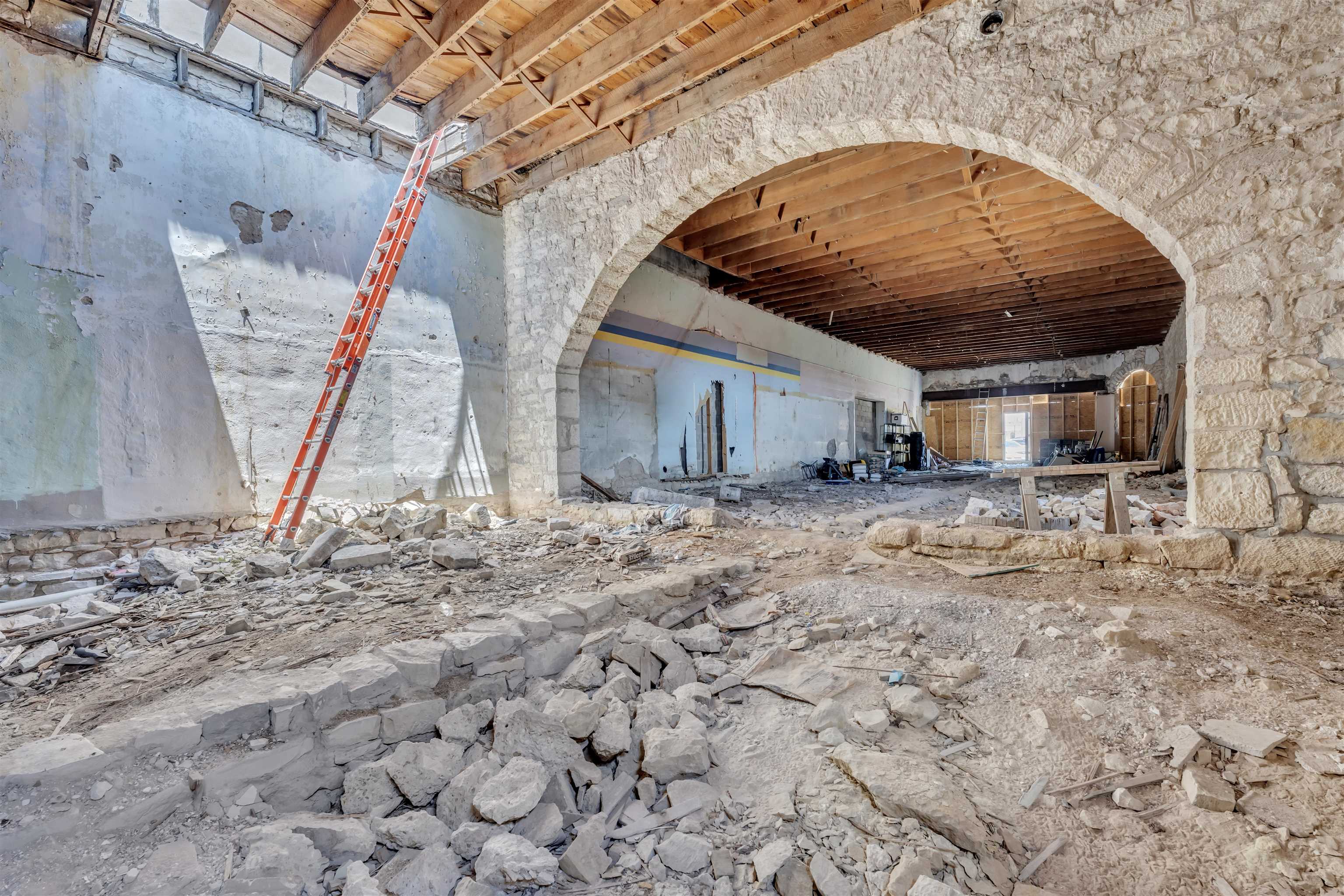 236 S Main St