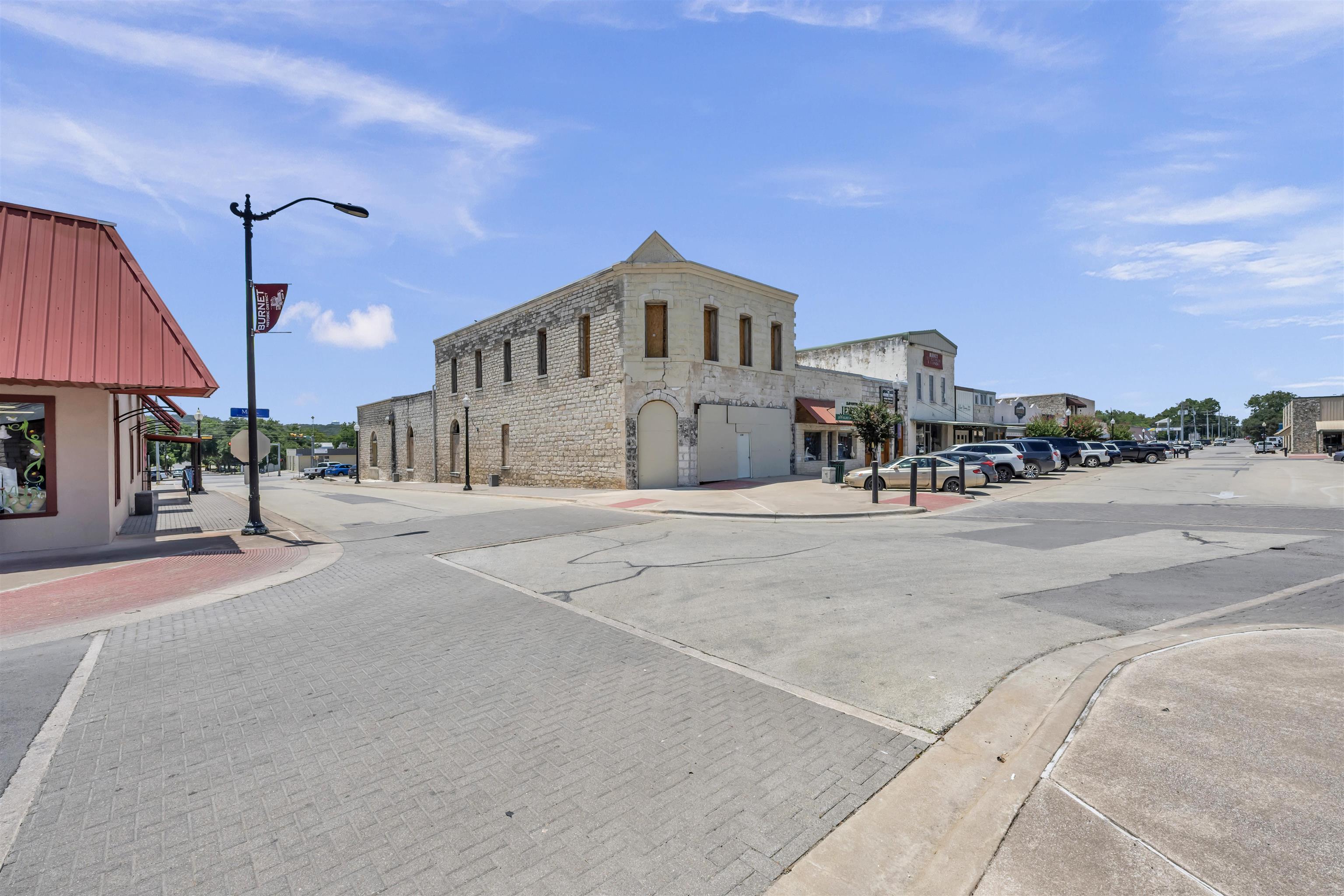 236 S Main St