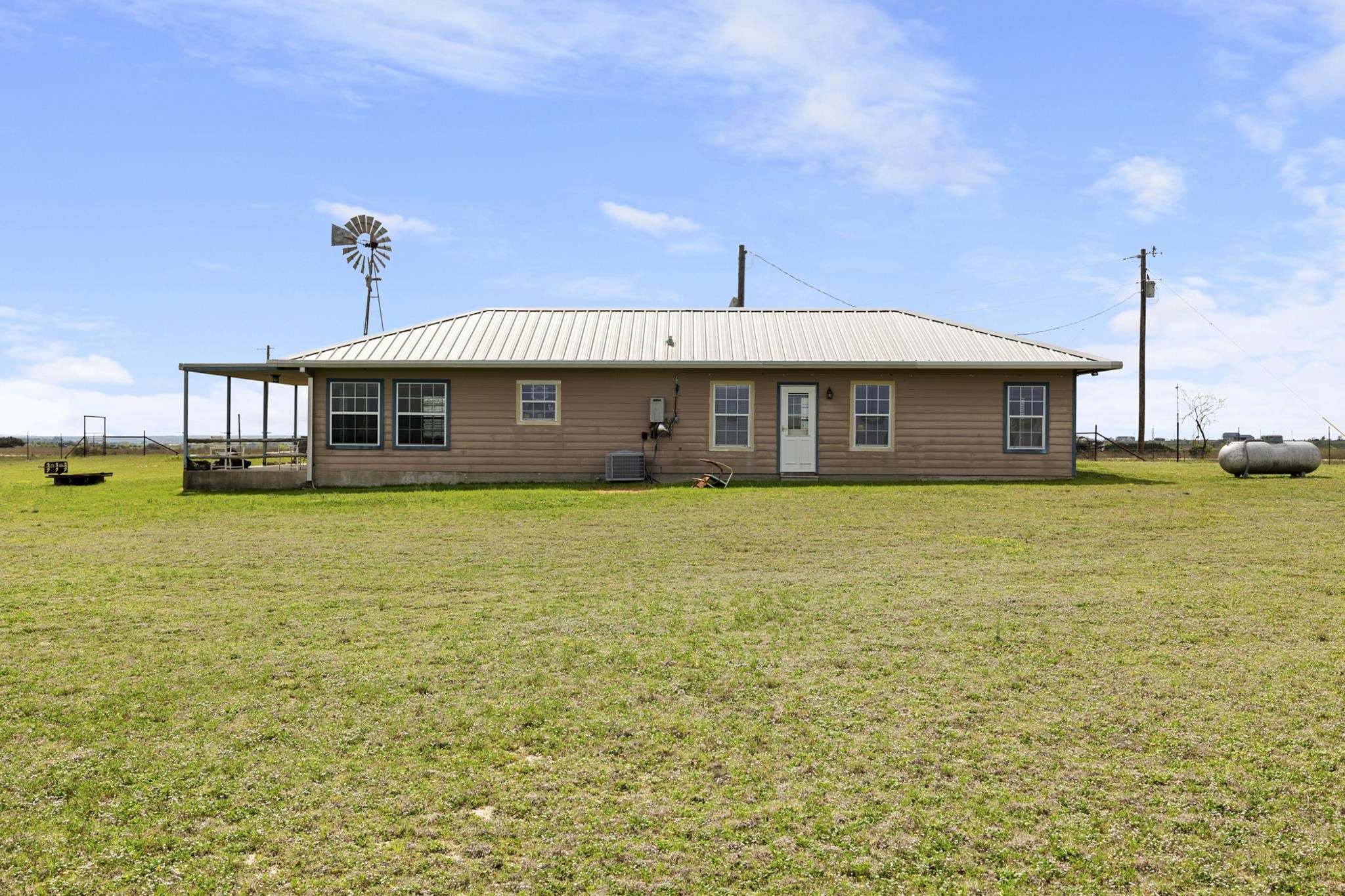 15801 Fm 963