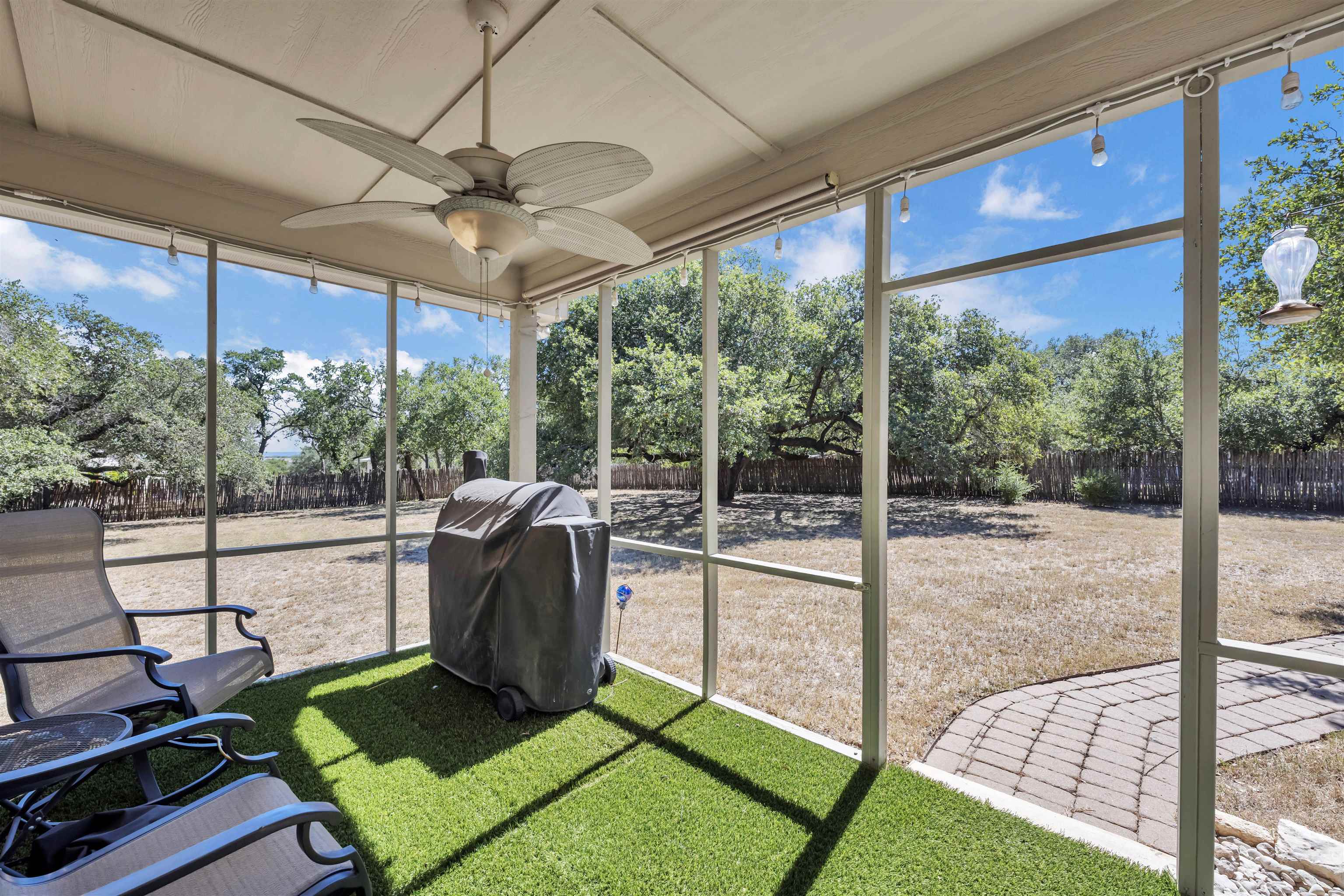 105 Lavonna Fox Drive