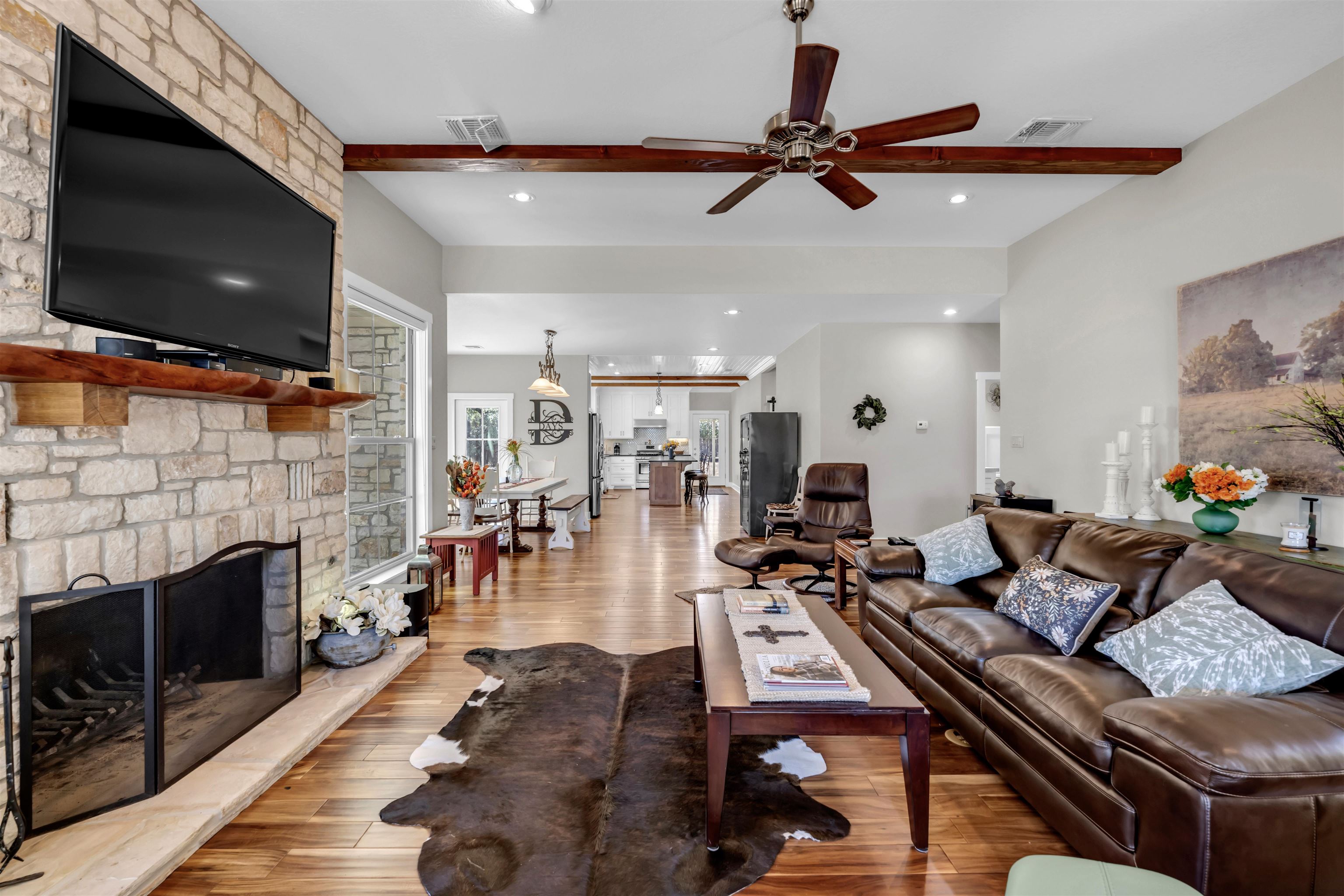 105 Lavonna Fox Drive
