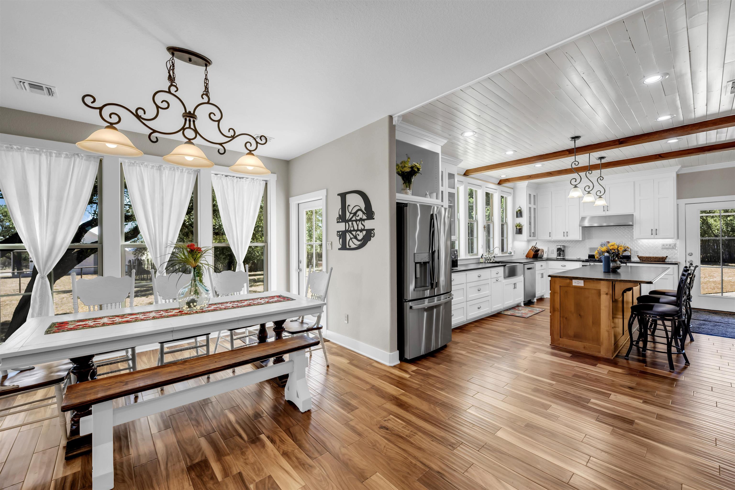 105 Lavonna Fox Drive