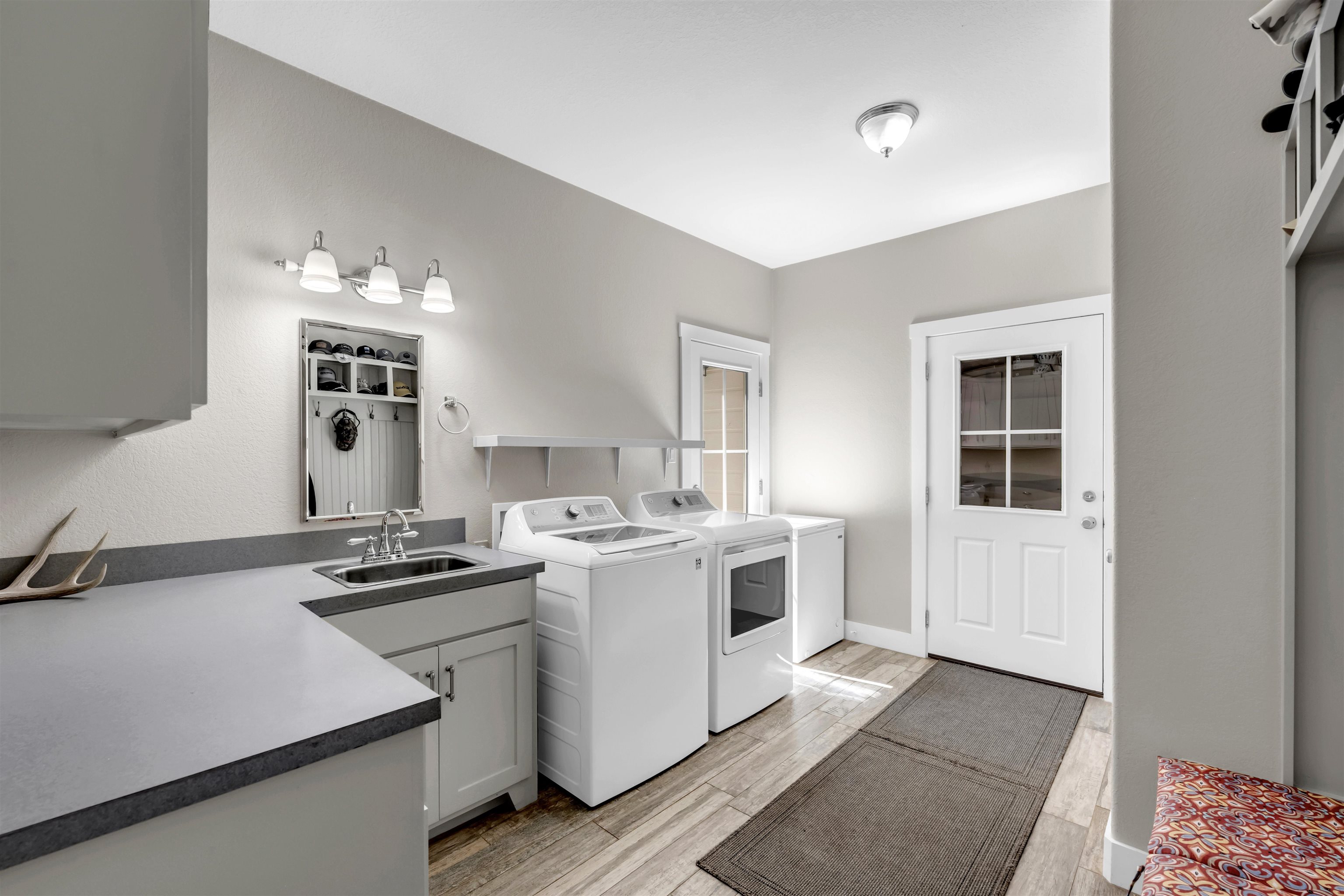 105 Lavonna Fox Drive