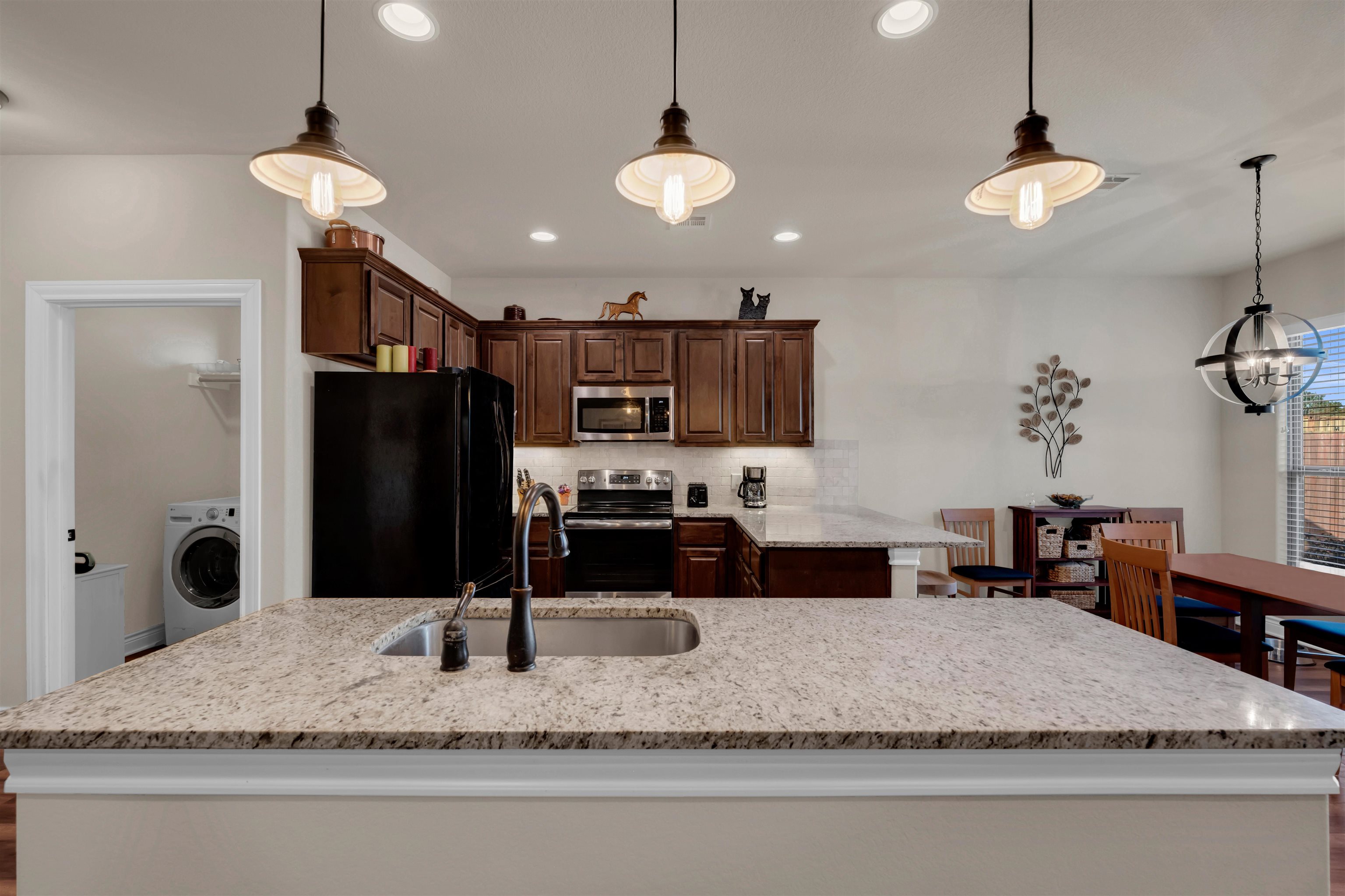 405 Dove Trail