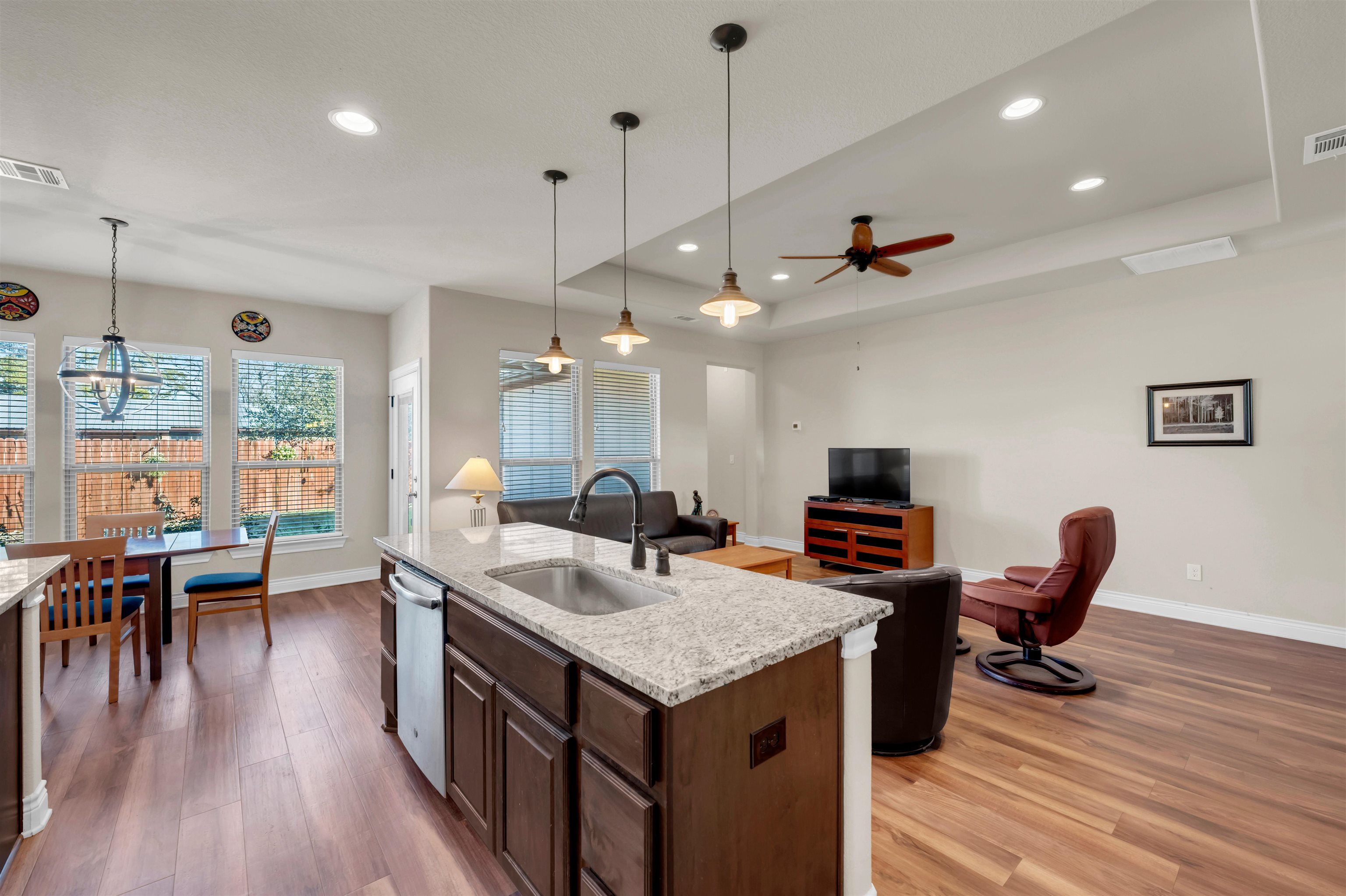 405 Dove Trail
