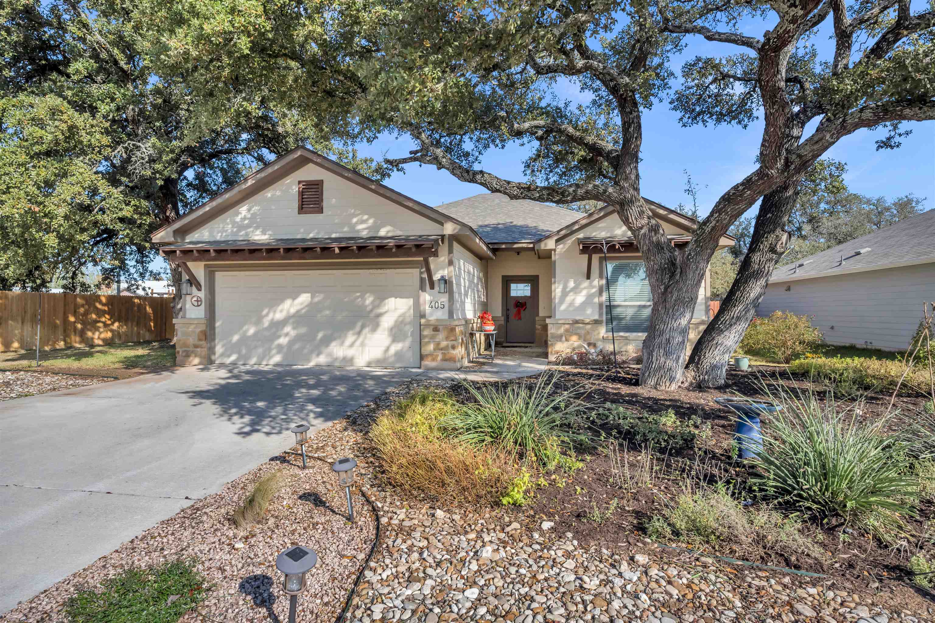 405 Dove Trail