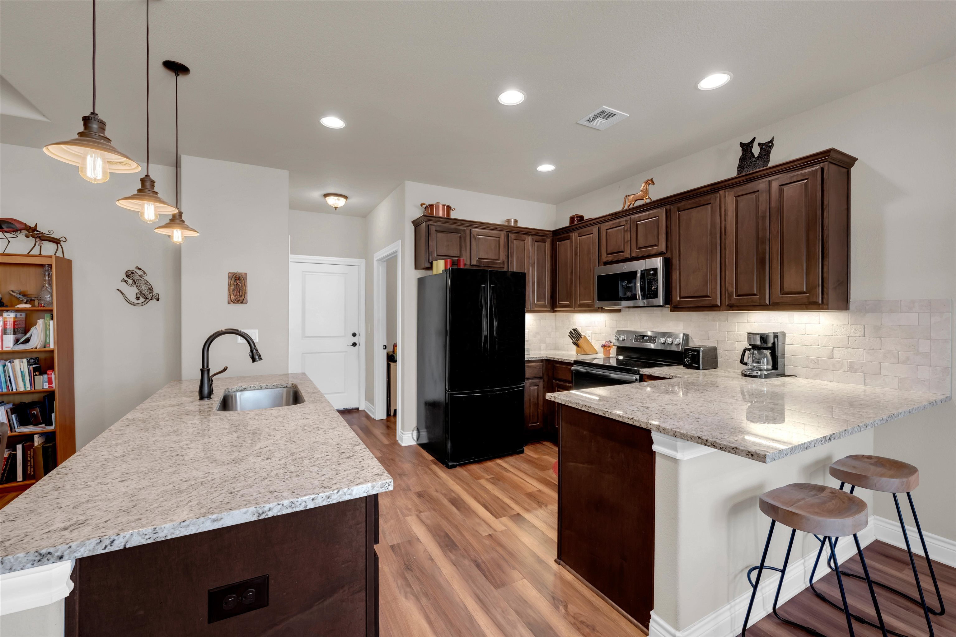405 Dove Trail