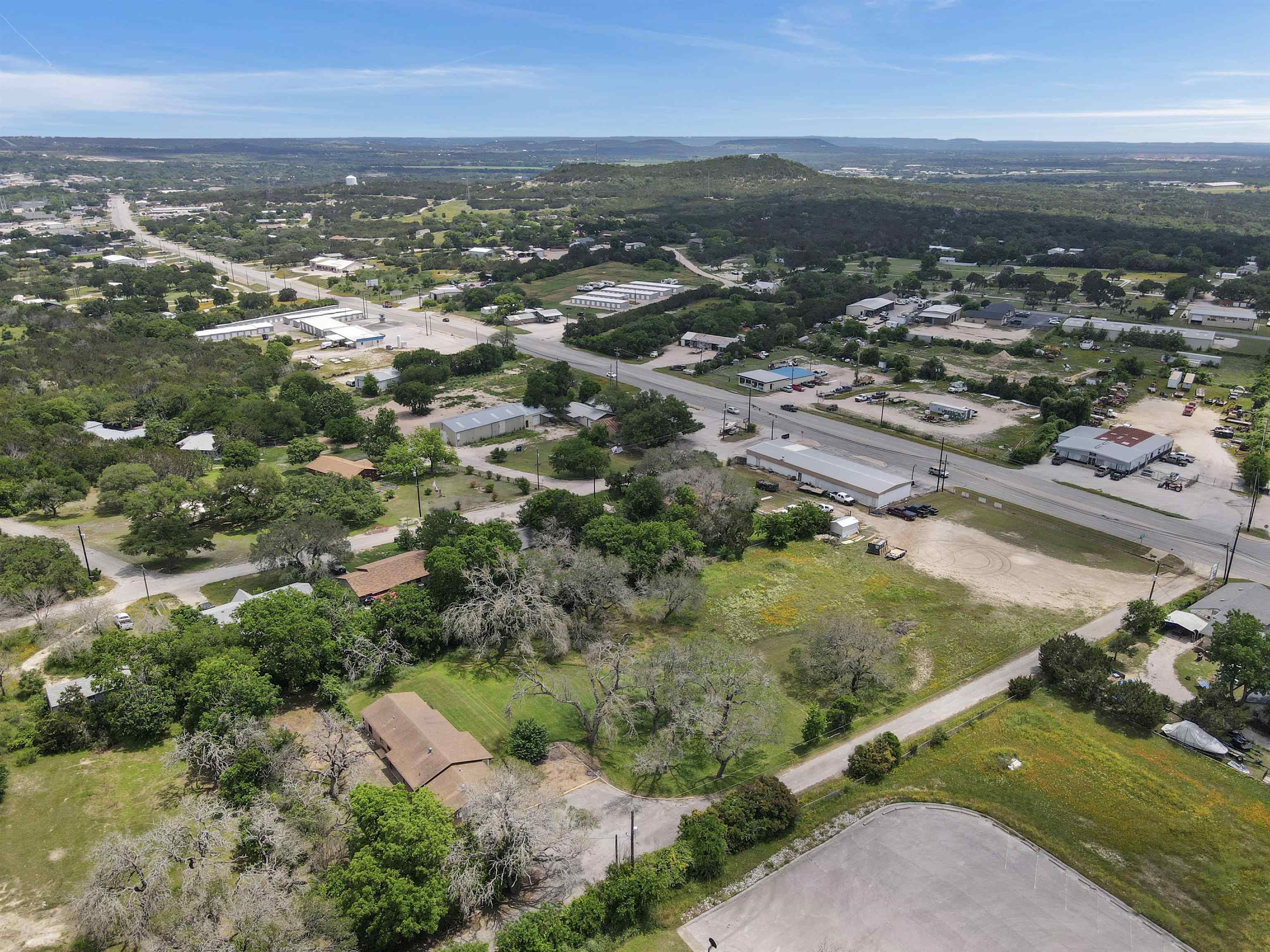1918 W Hwy 29