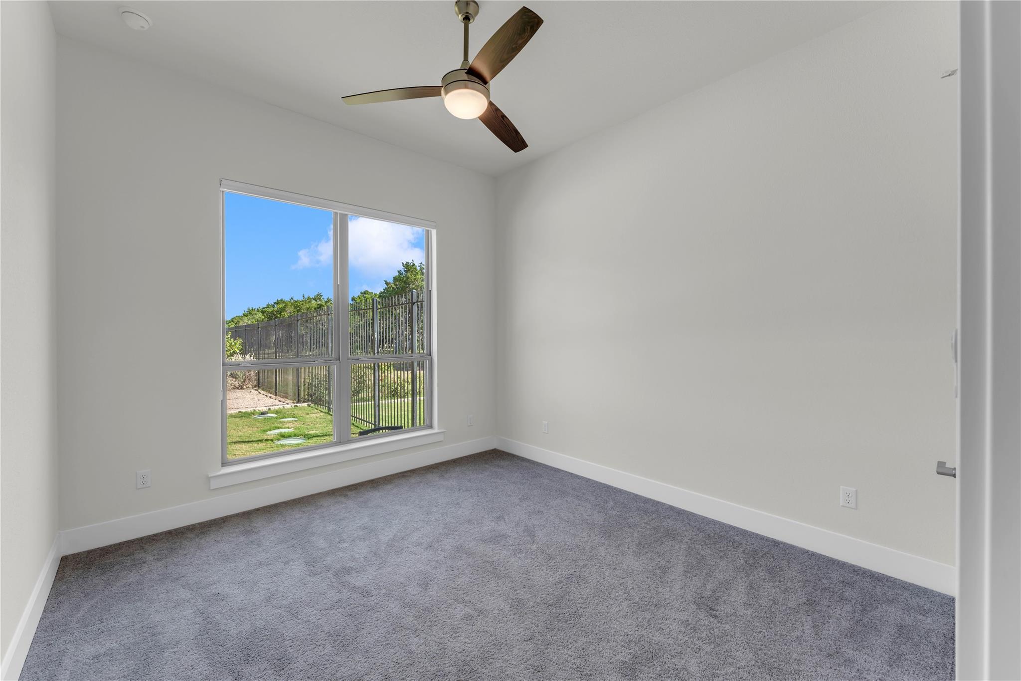 2140 Carpenter LOOP