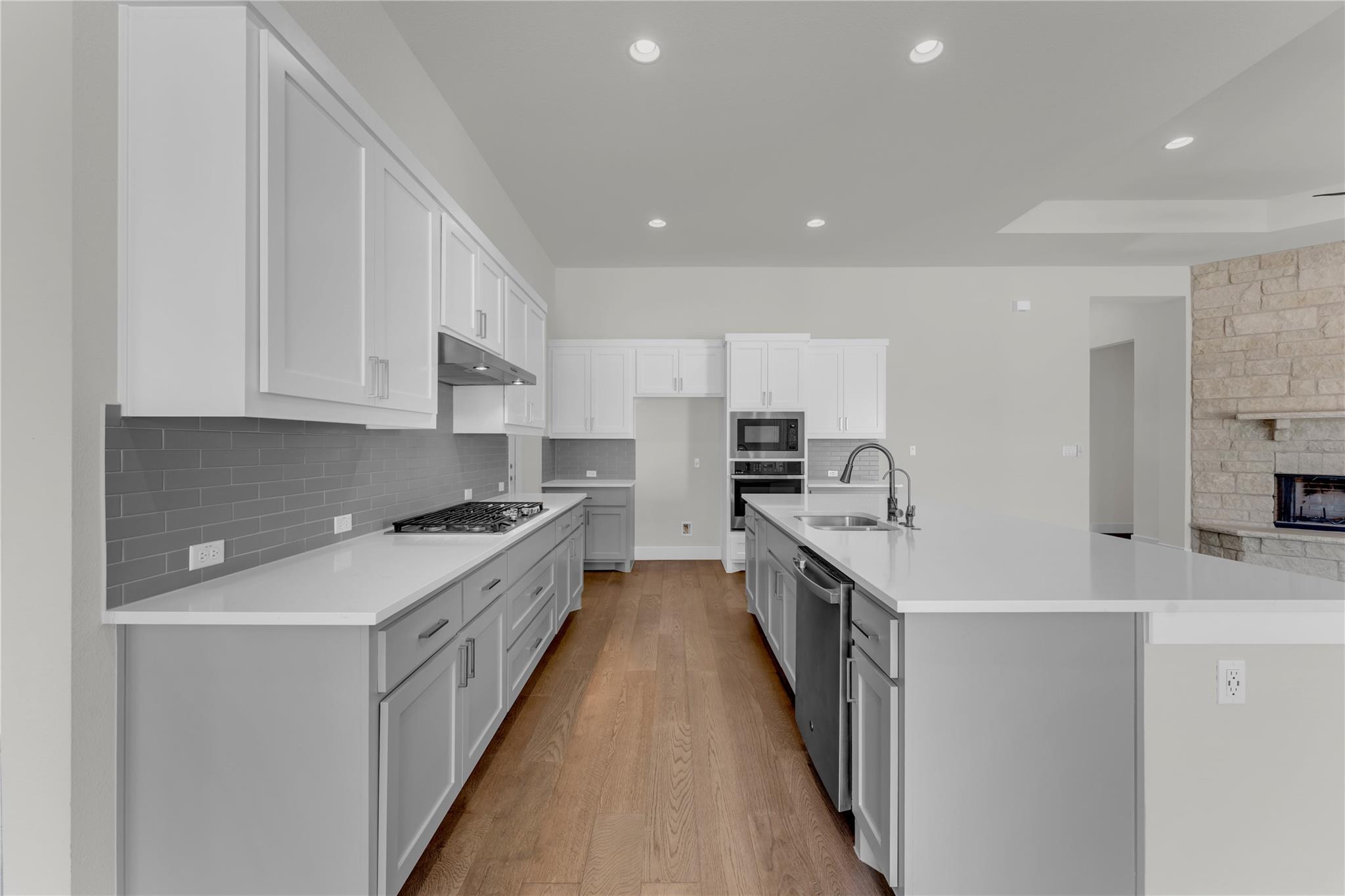 2140 Carpenter LOOP