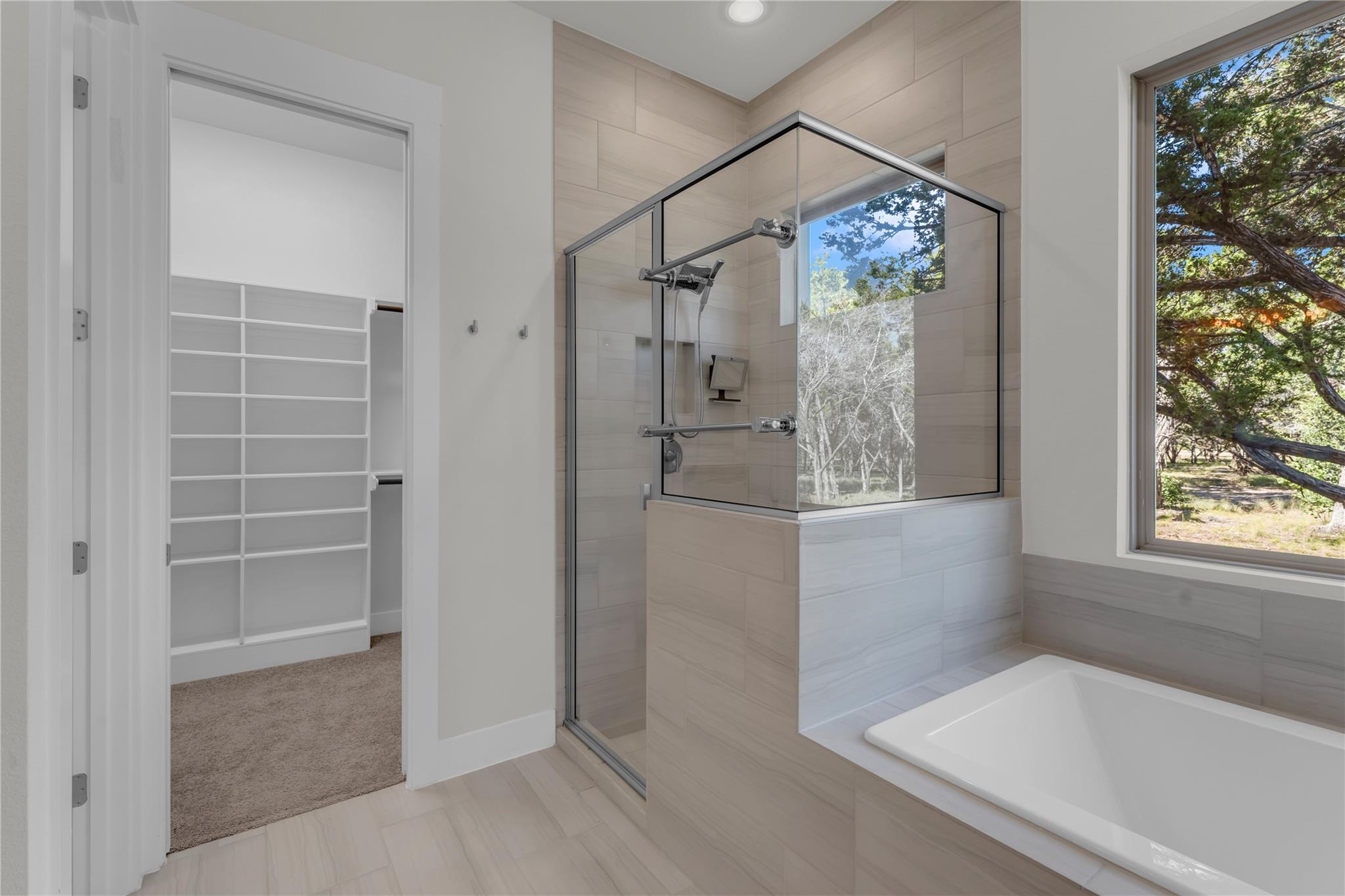 2140 Carpenter LOOP