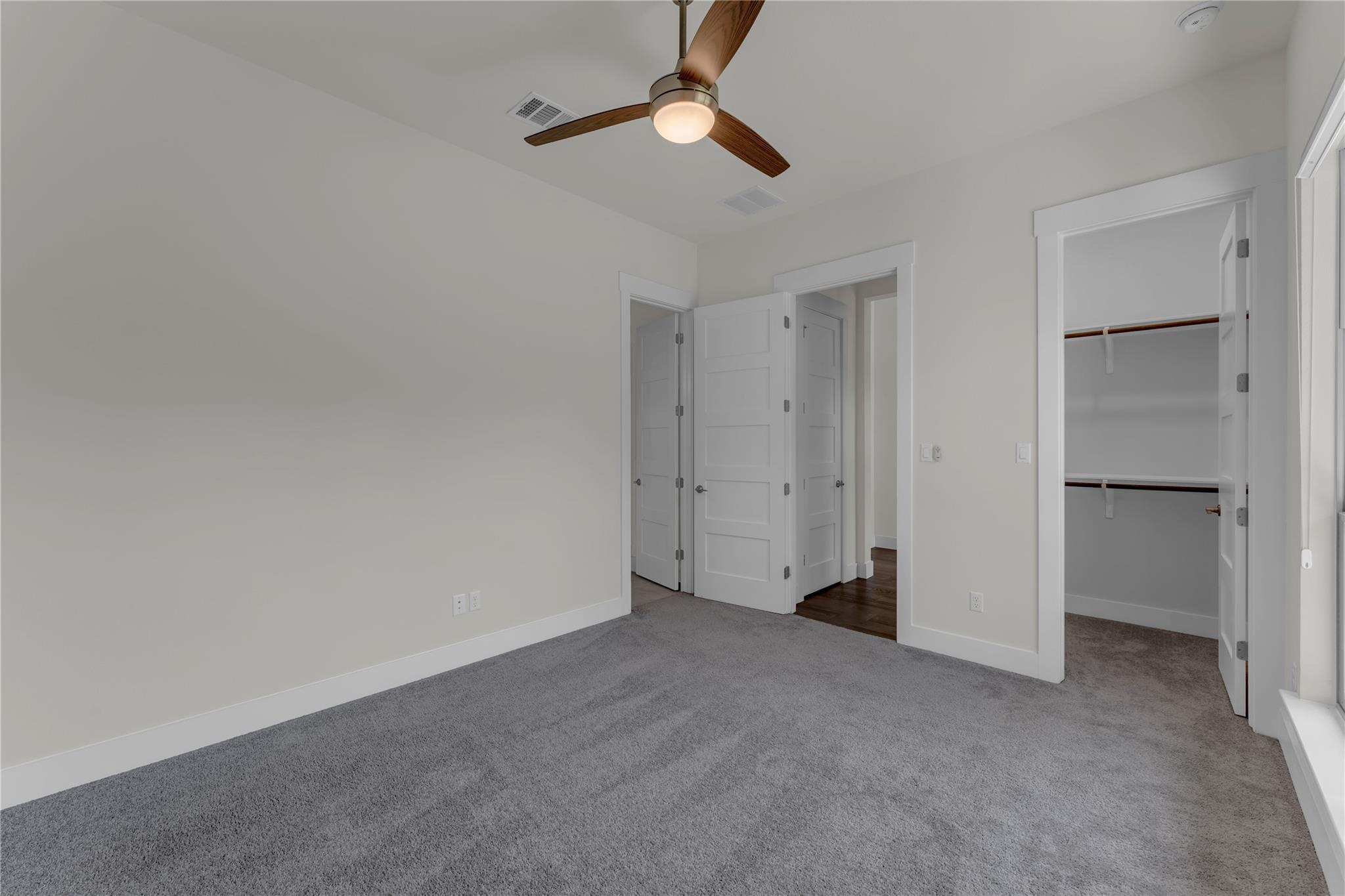 2140 Carpenter LOOP