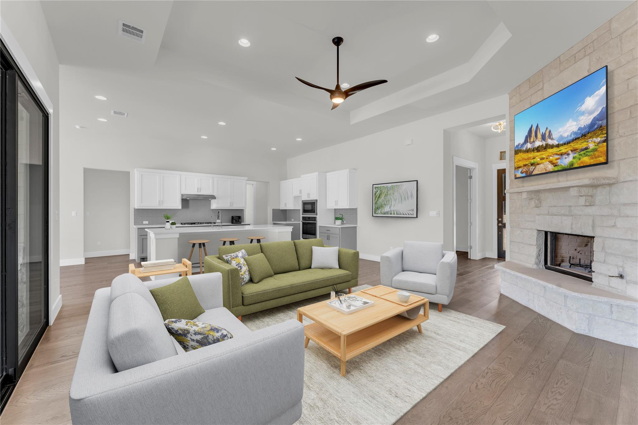2140 Carpenter LOOP