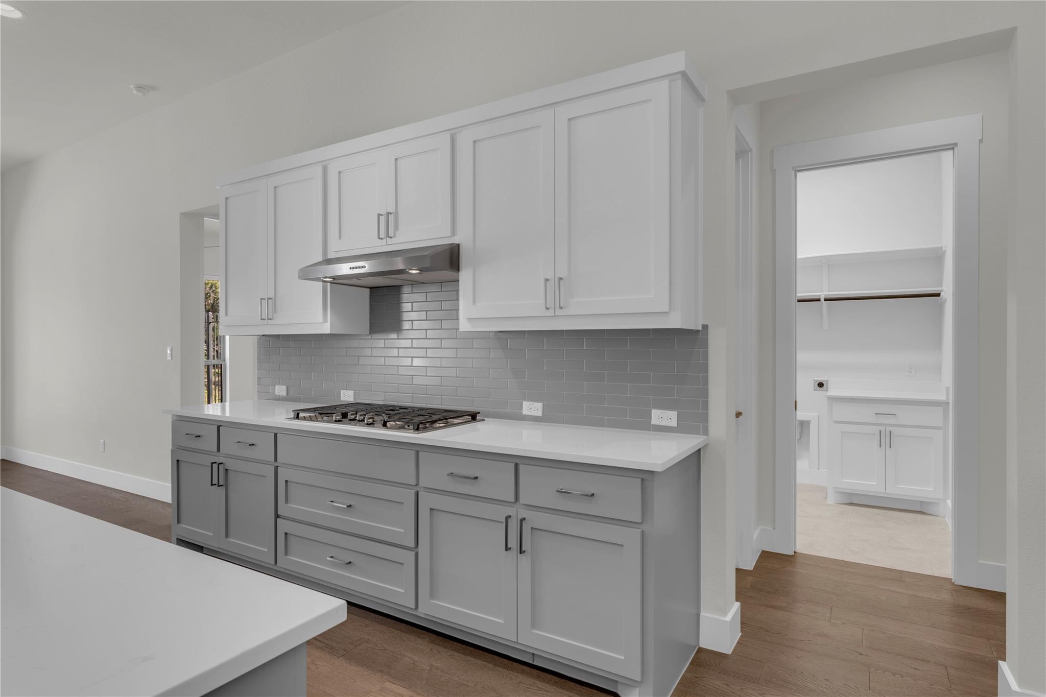 2140 Carpenter LOOP