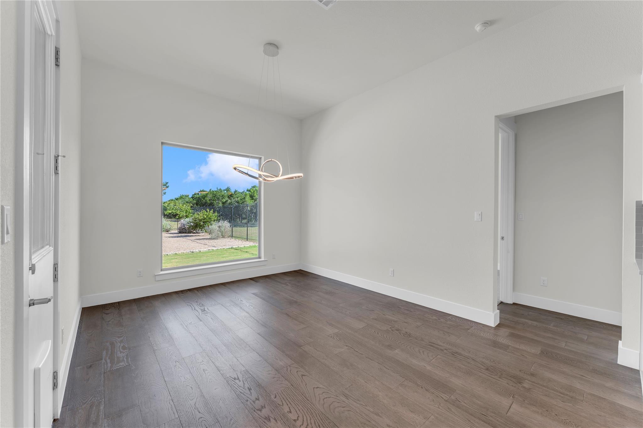 2140 Carpenter LOOP